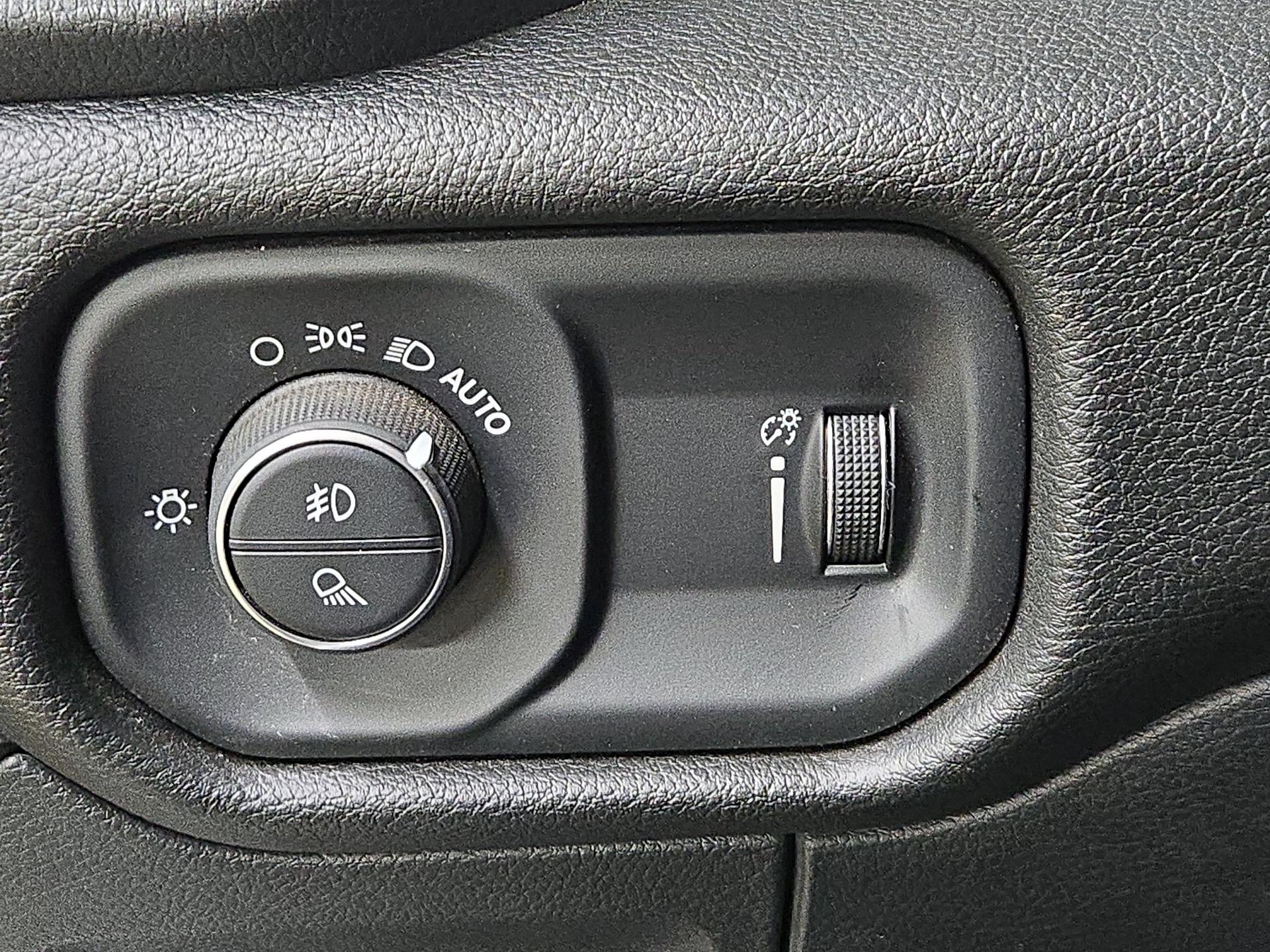 Thumbnail: 2023 RAM 1500 - 13