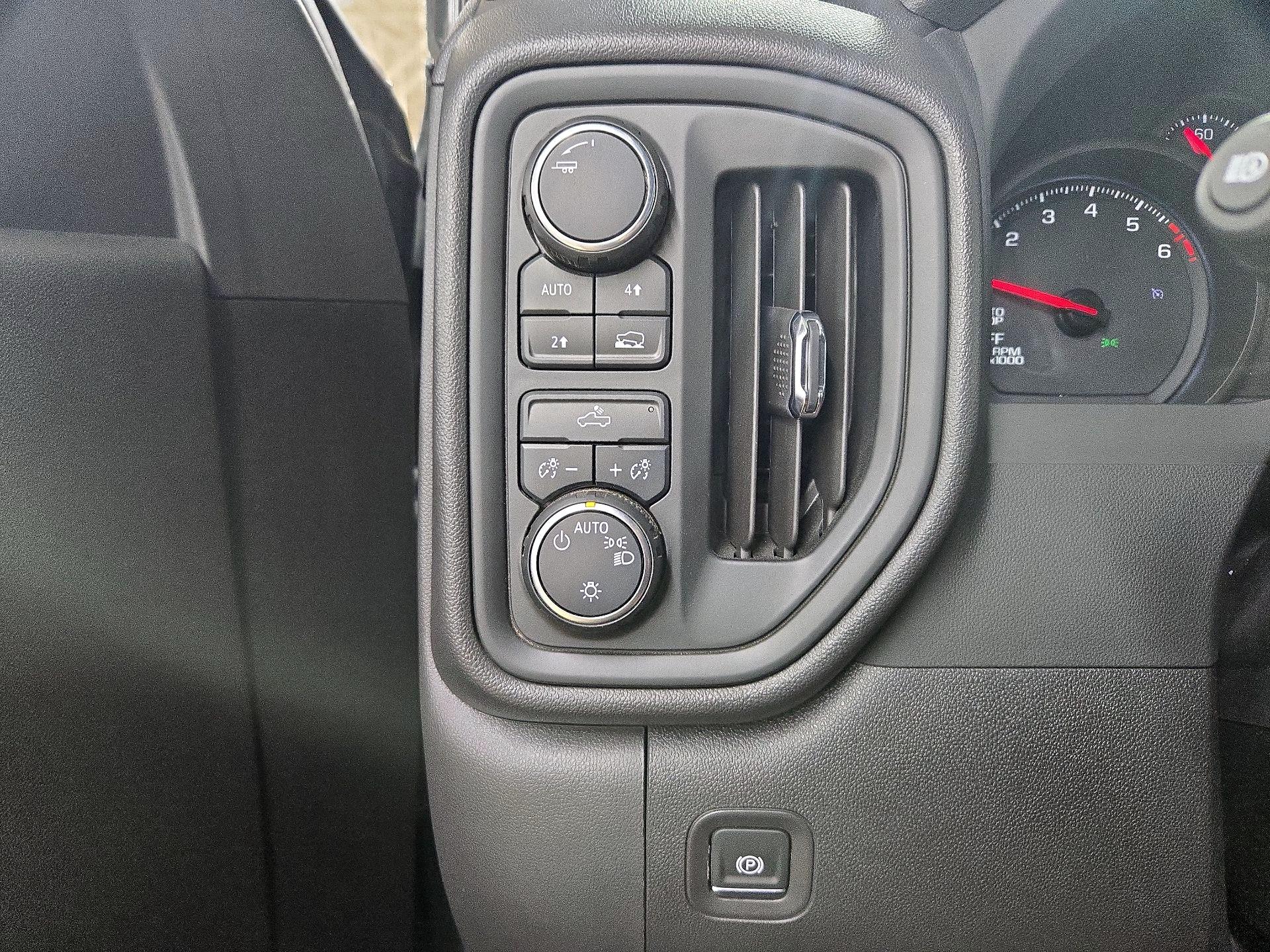 Thumbnail: 2024 Chevrolet Silverado 1500 - 13