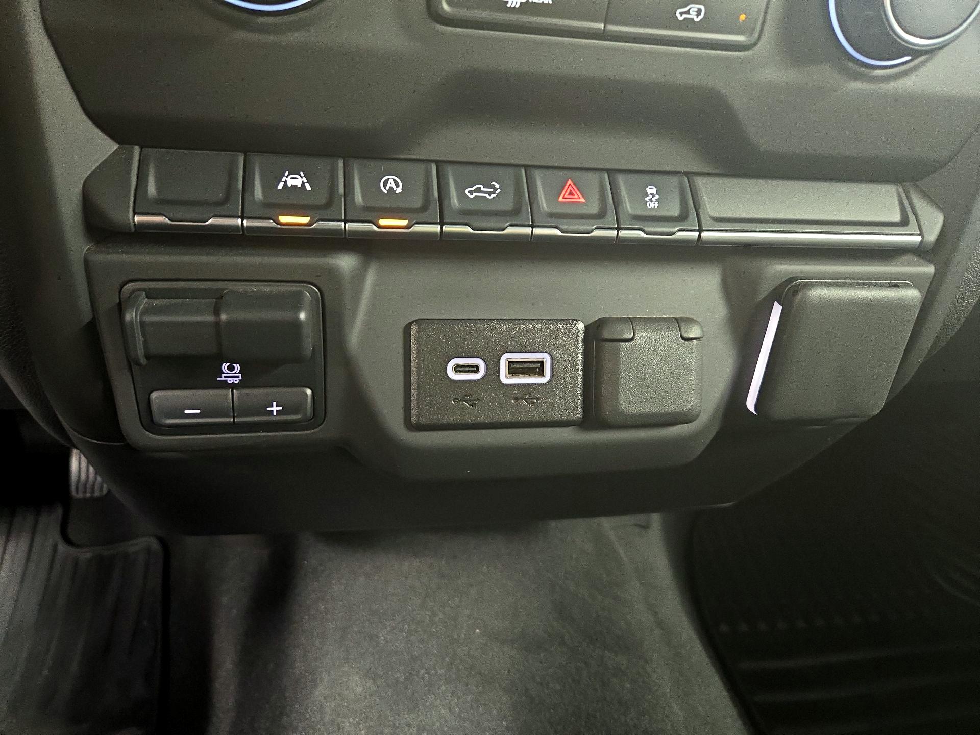 Thumbnail: 2024 Chevrolet Silverado 1500 - 17