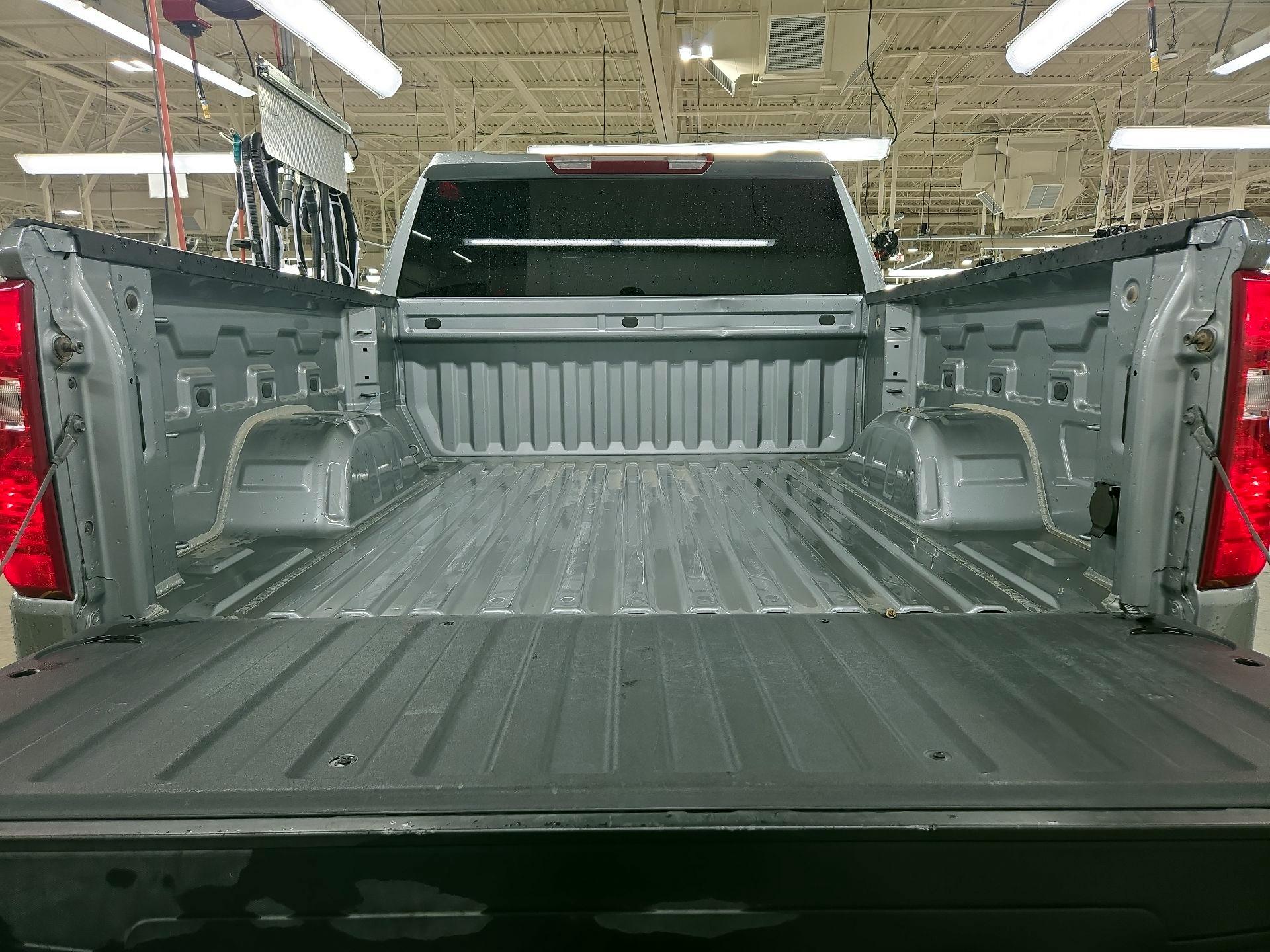 Thumbnail: 2024 Chevrolet Silverado 1500 - 19