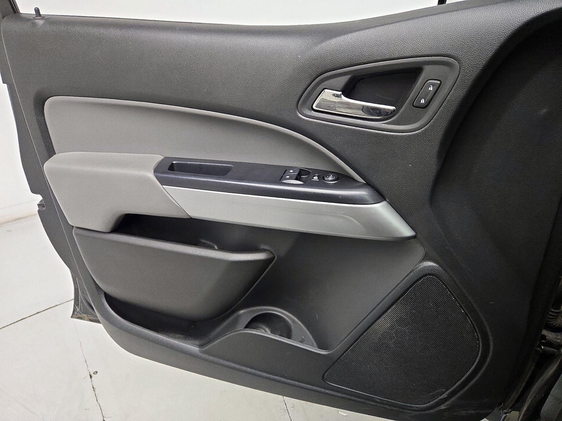 Thumbnail: 2020 Chevrolet Colorado - 12