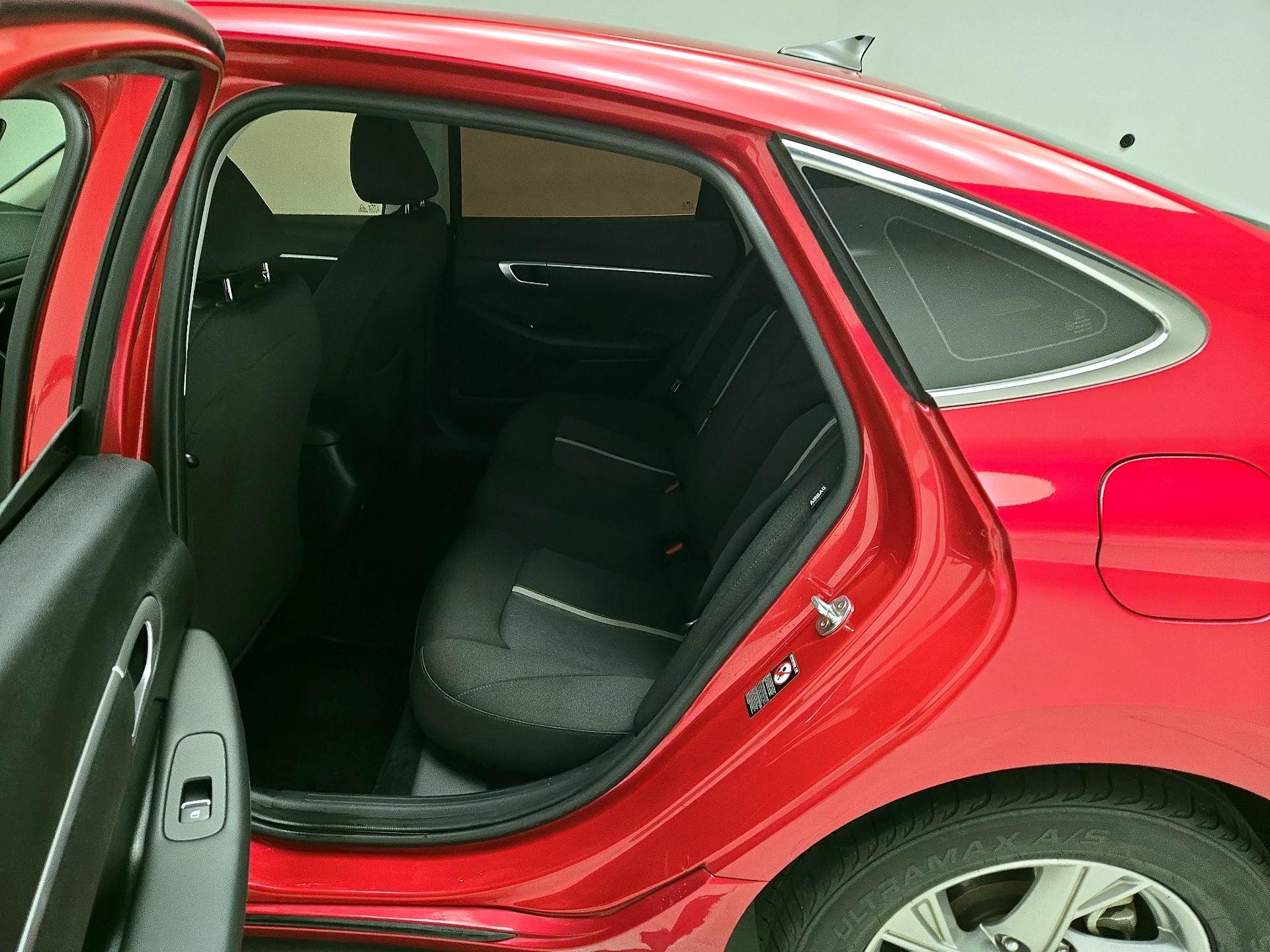 Thumbnail: 2021 Hyundai Sonata - 19