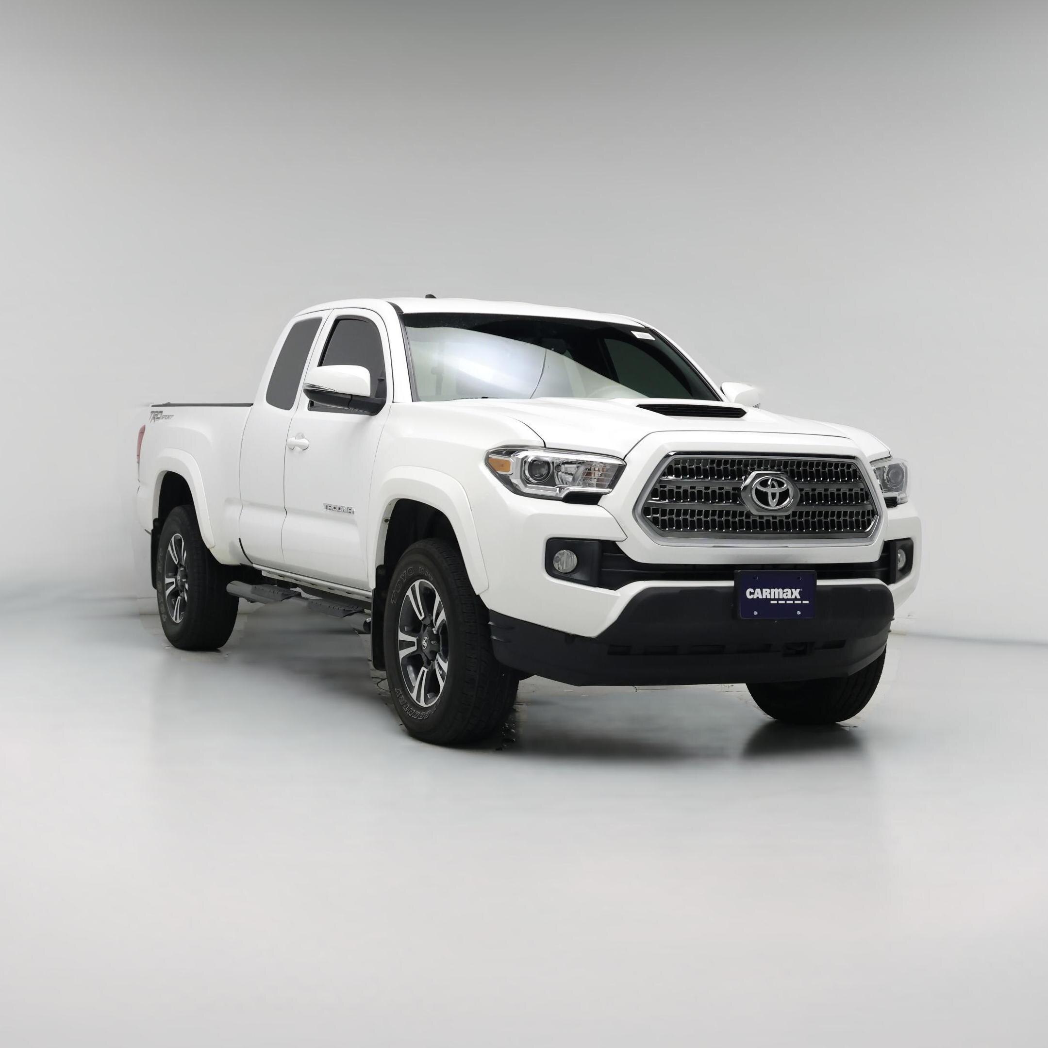 Thumbnail: 2017 Toyota Tacoma - 1