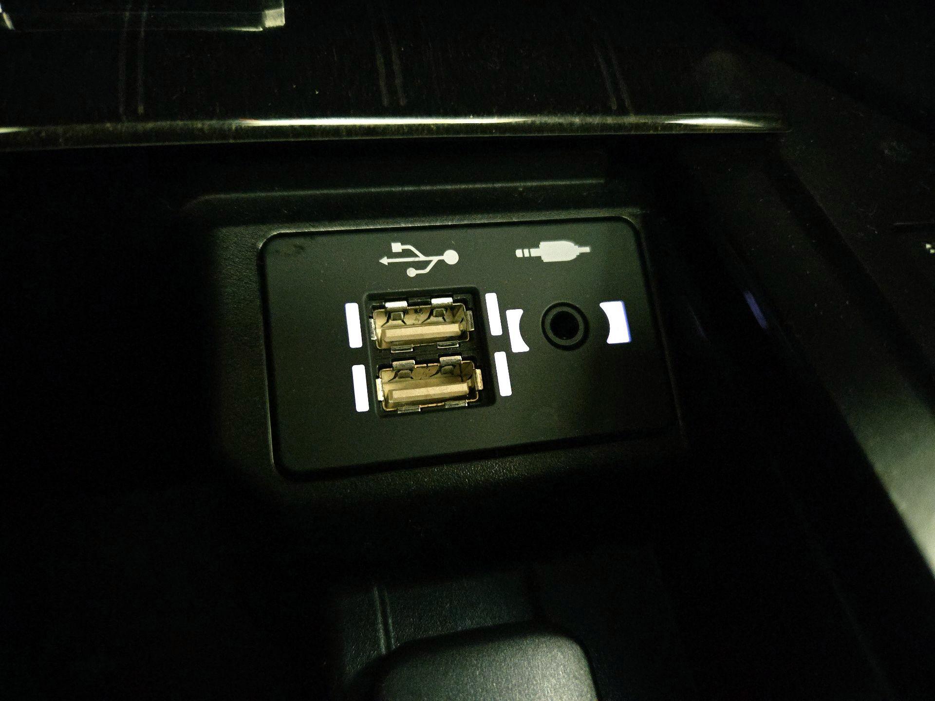 Thumbnail: 2022 Lexus GX - 19