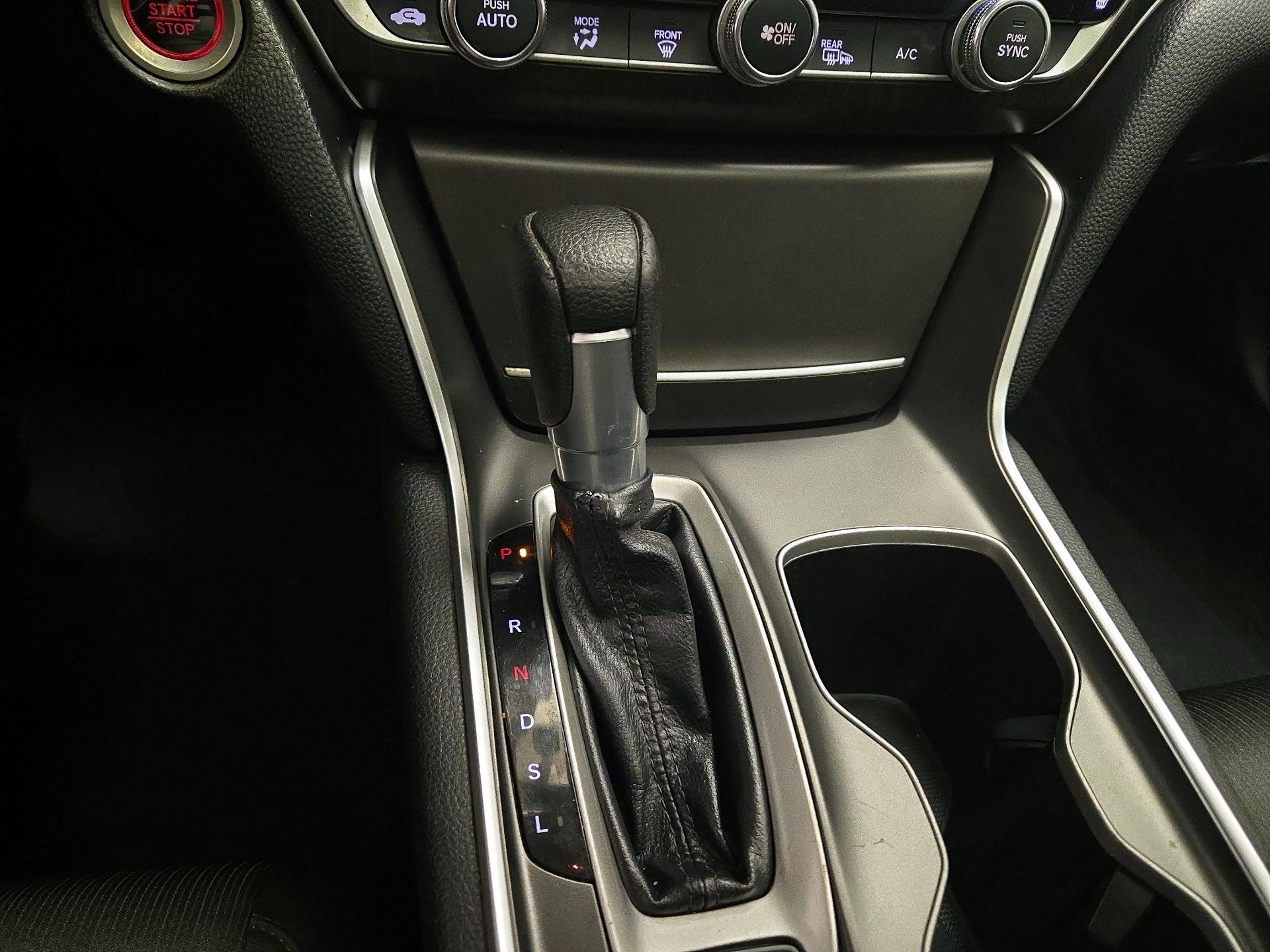 Thumbnail: 2019 Honda Accord - 17