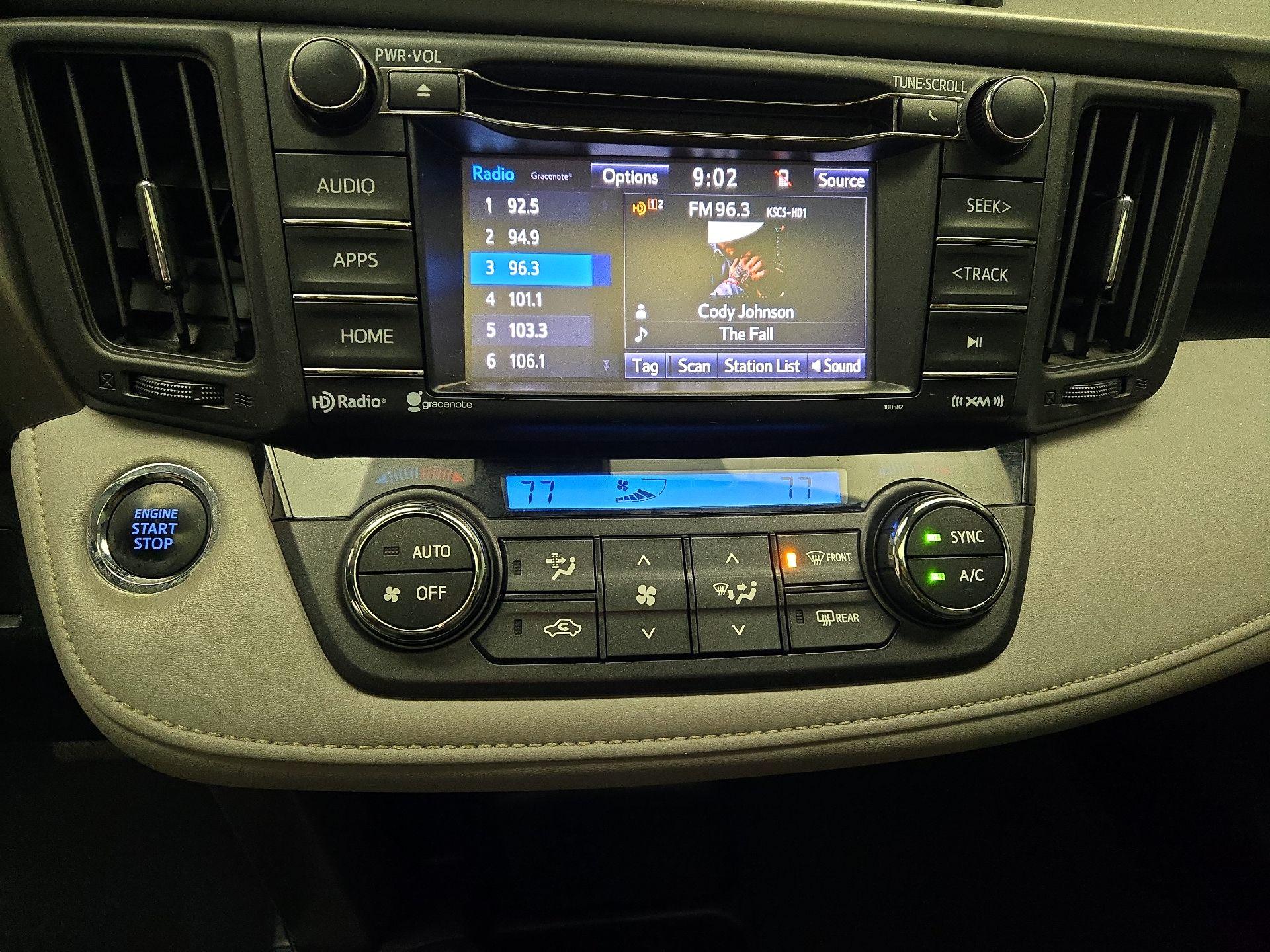 Thumbnail: 2018 Toyota RAV4 - 16