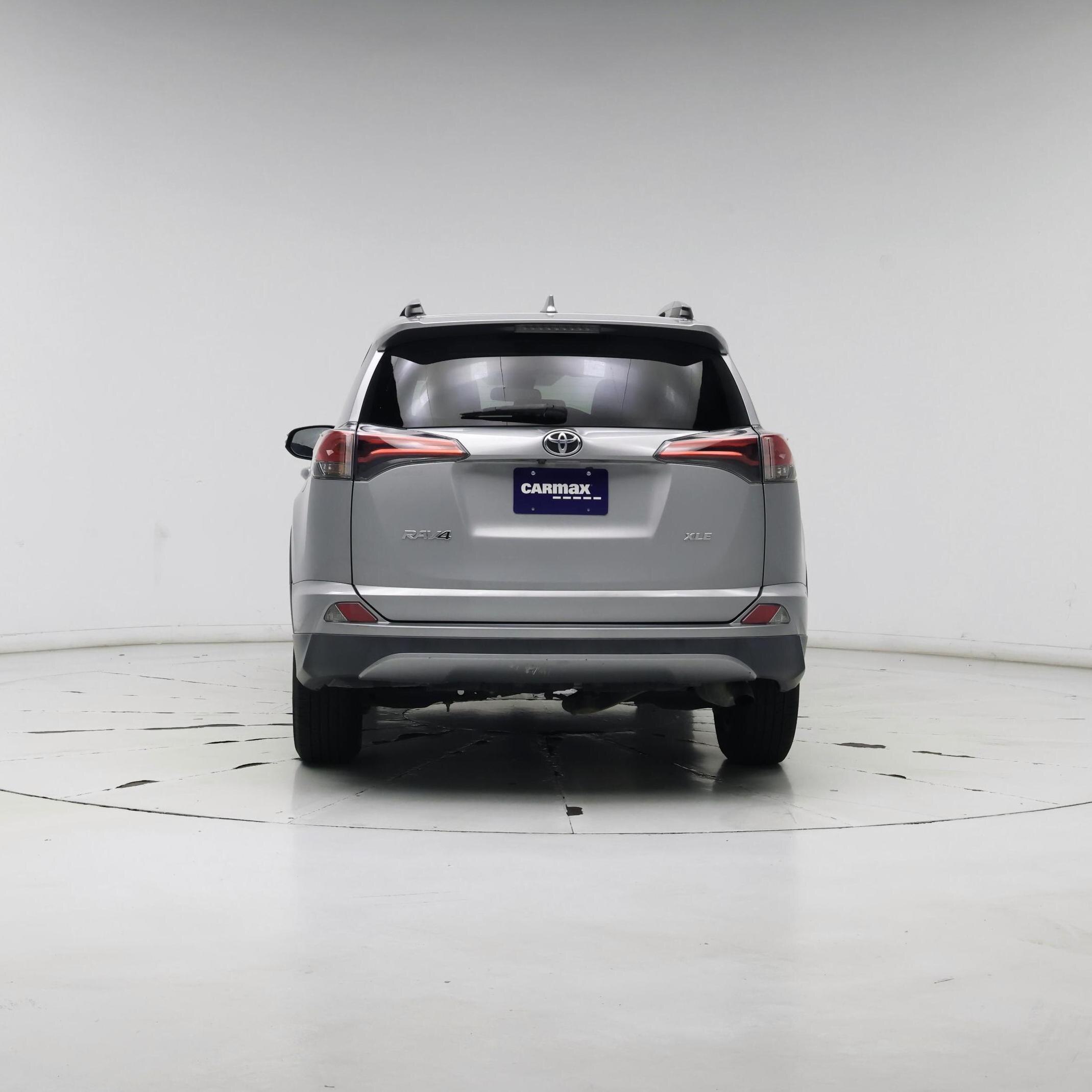 Thumbnail: 2018 Toyota RAV4 - 6