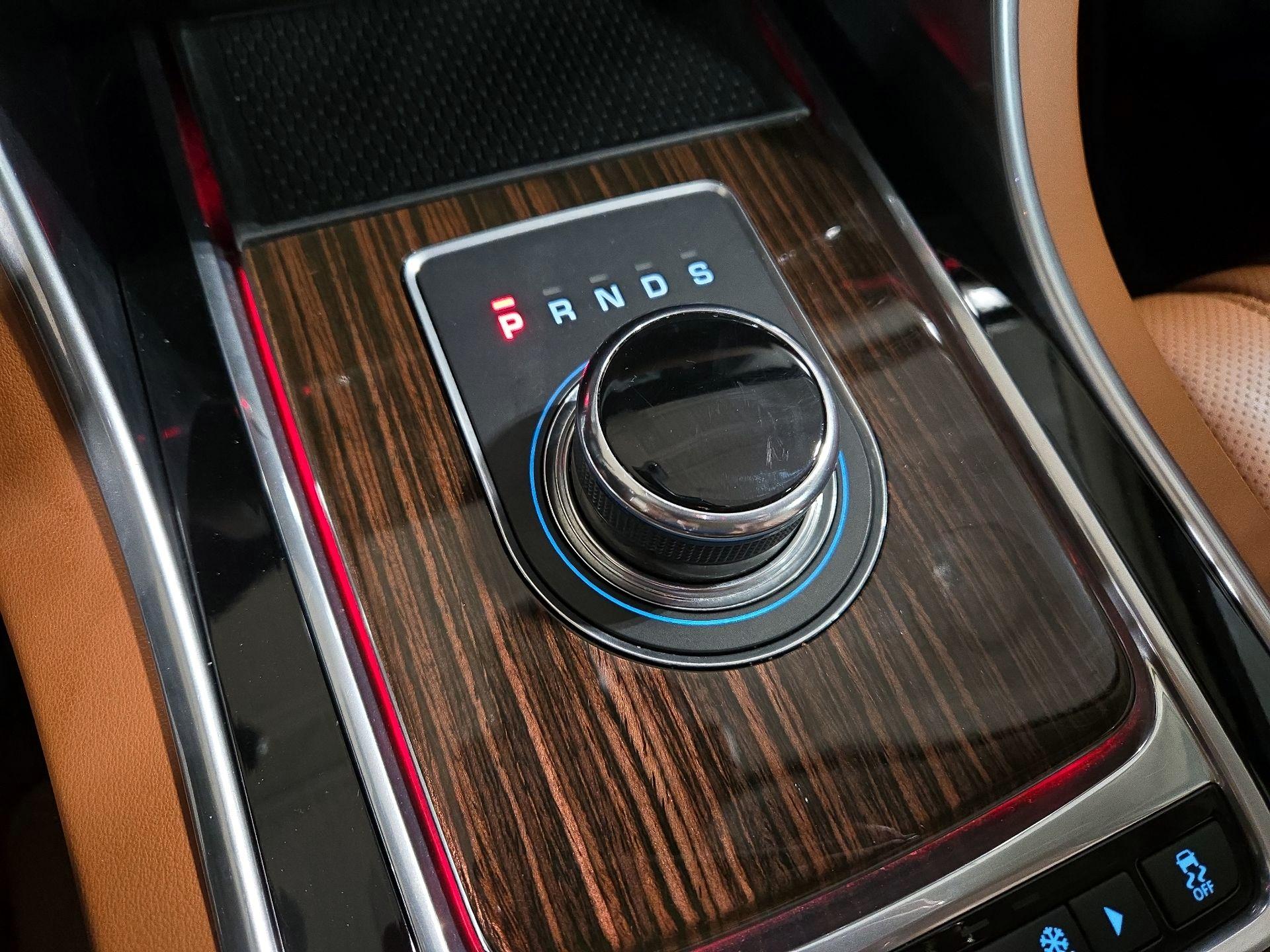 Thumbnail: 2018 Jaguar XF - 18