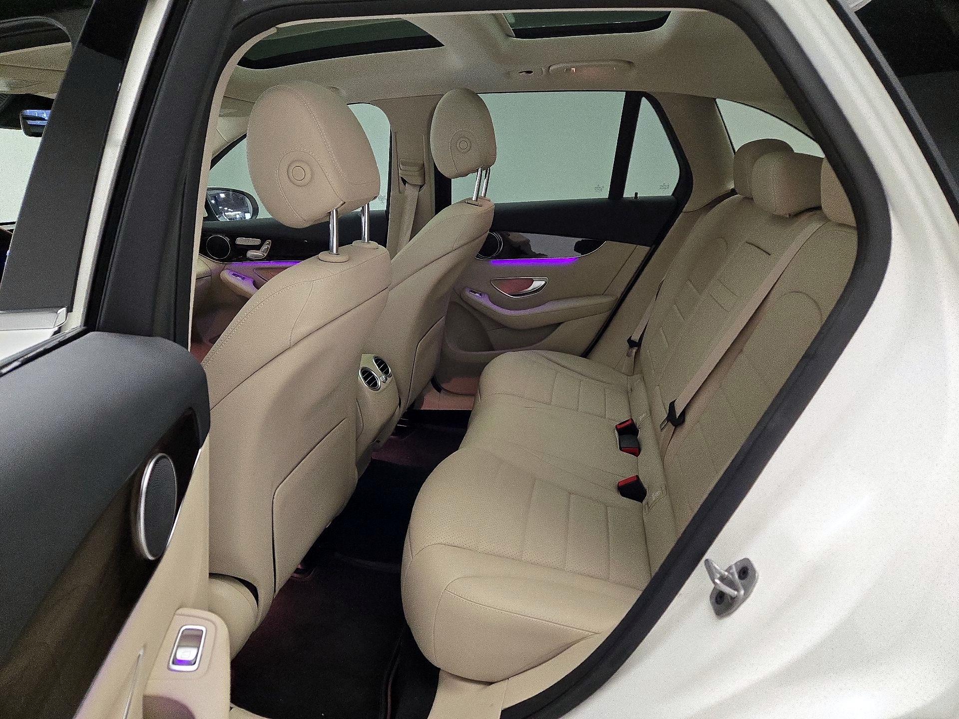 Thumbnail: 2022 Mercedes-Benz GLC - 20