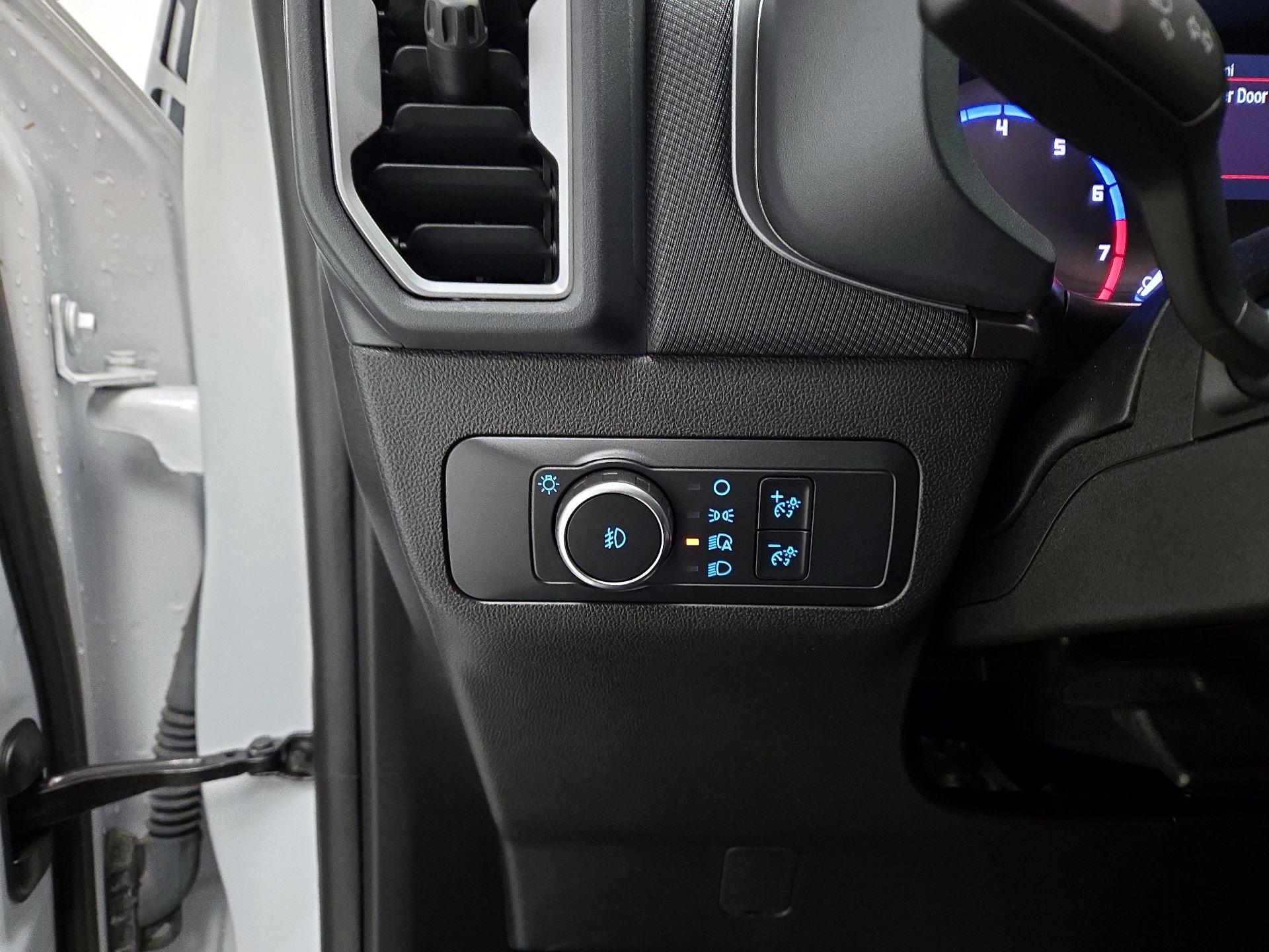 Thumbnail: 2022 Ford Bronco Sport - 13