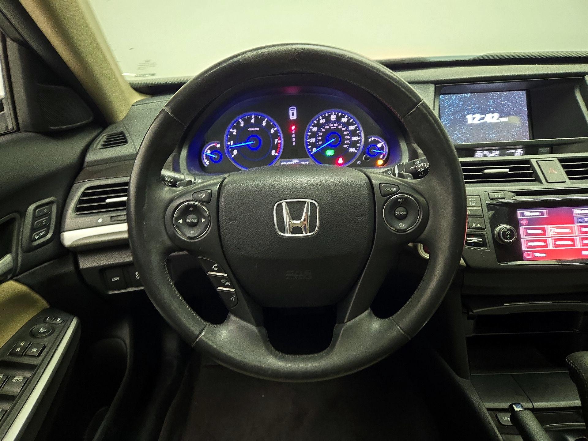 Thumbnail: 2014 Honda Accord Crosstour - 10