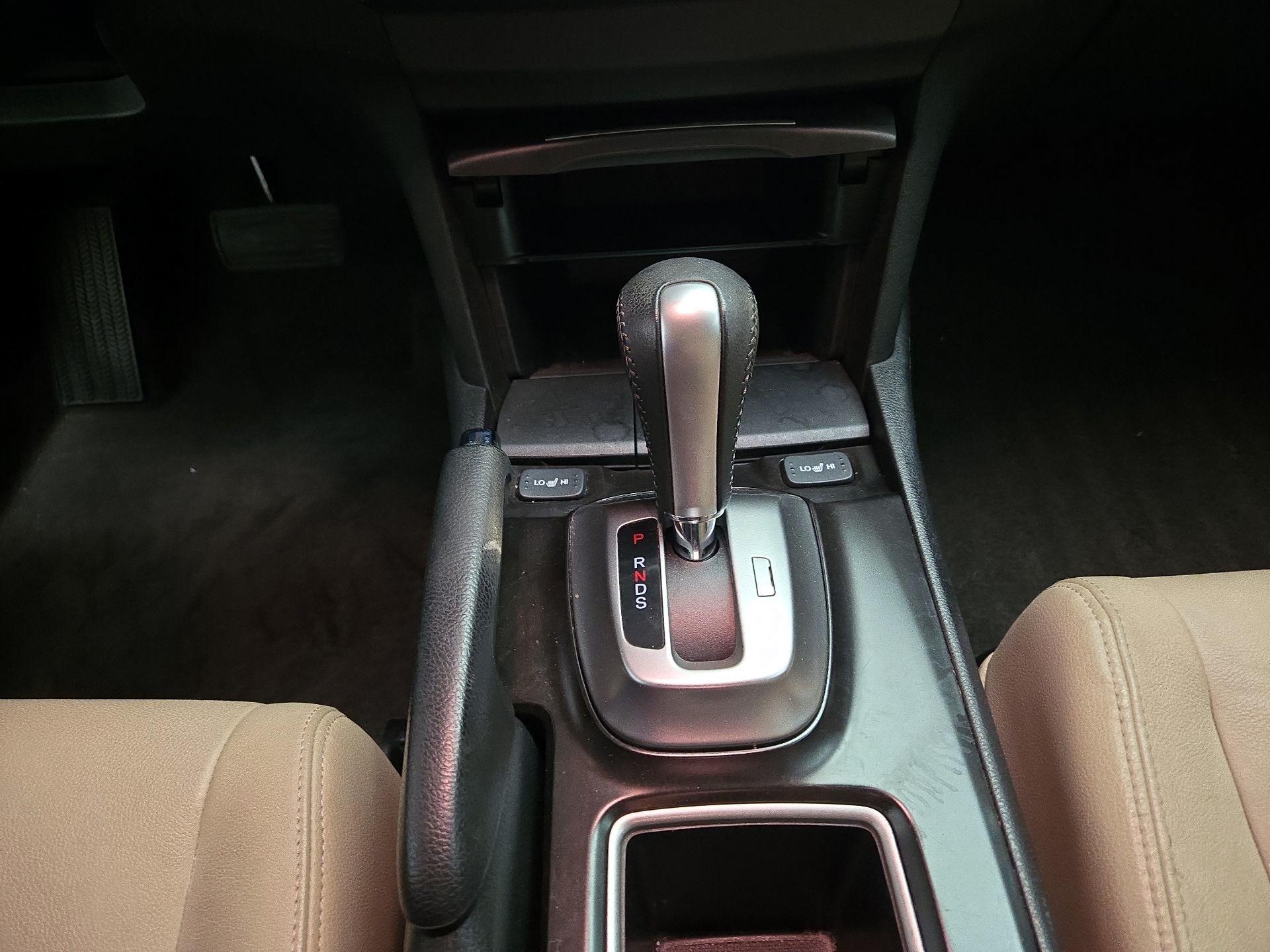 Thumbnail: 2014 Honda Accord Crosstour - 17