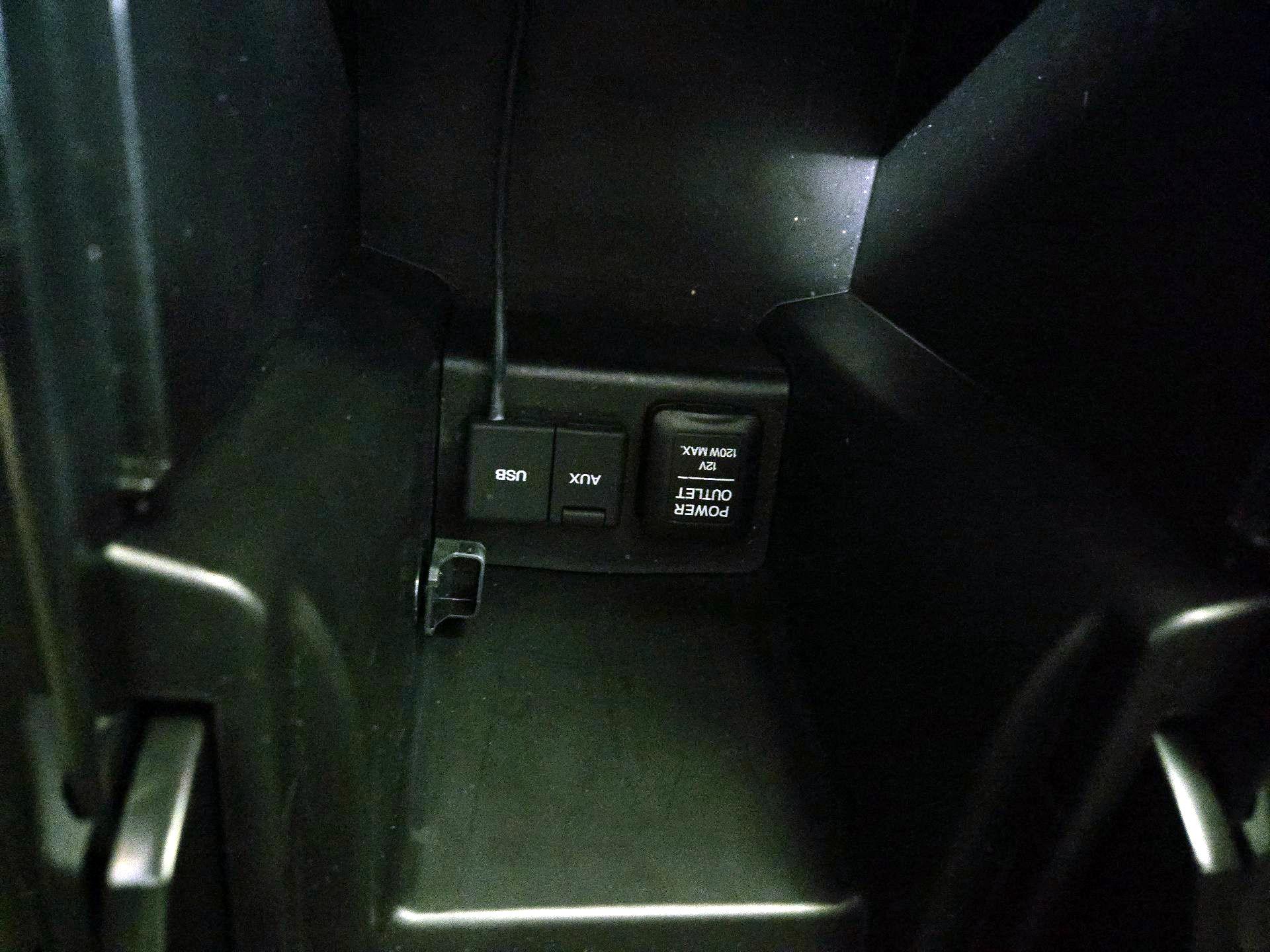 Thumbnail: 2014 Honda Accord Crosstour - 18