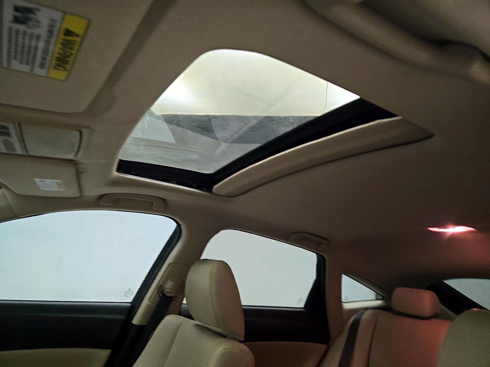 Thumbnail: 2014 Honda Accord Crosstour - 19