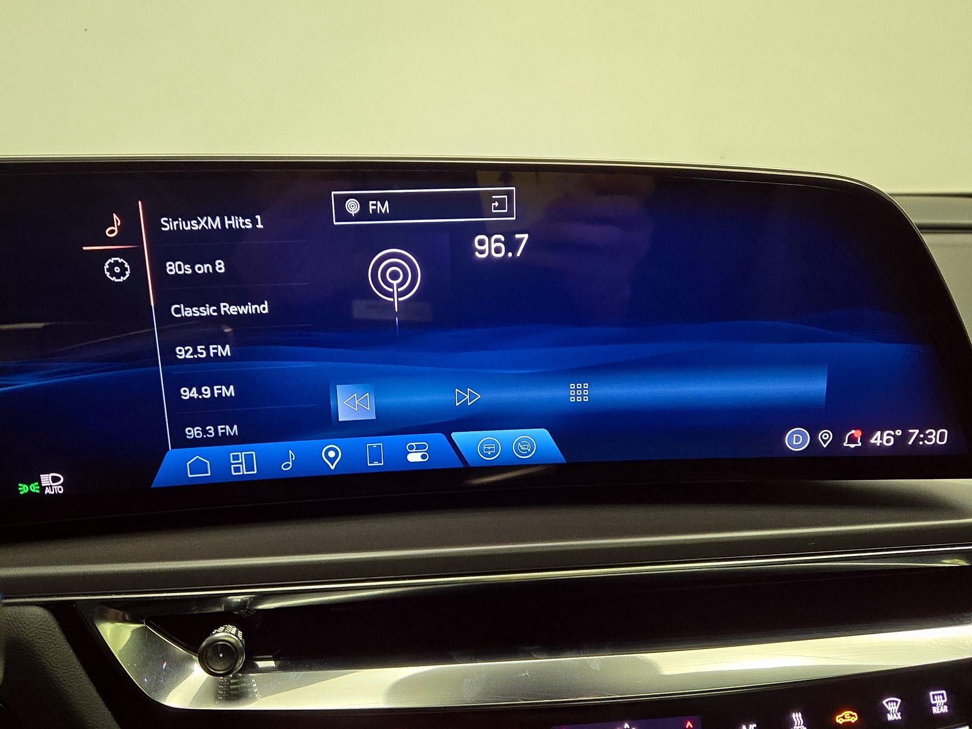 Thumbnail: 2024 Cadillac Lyriq - 15