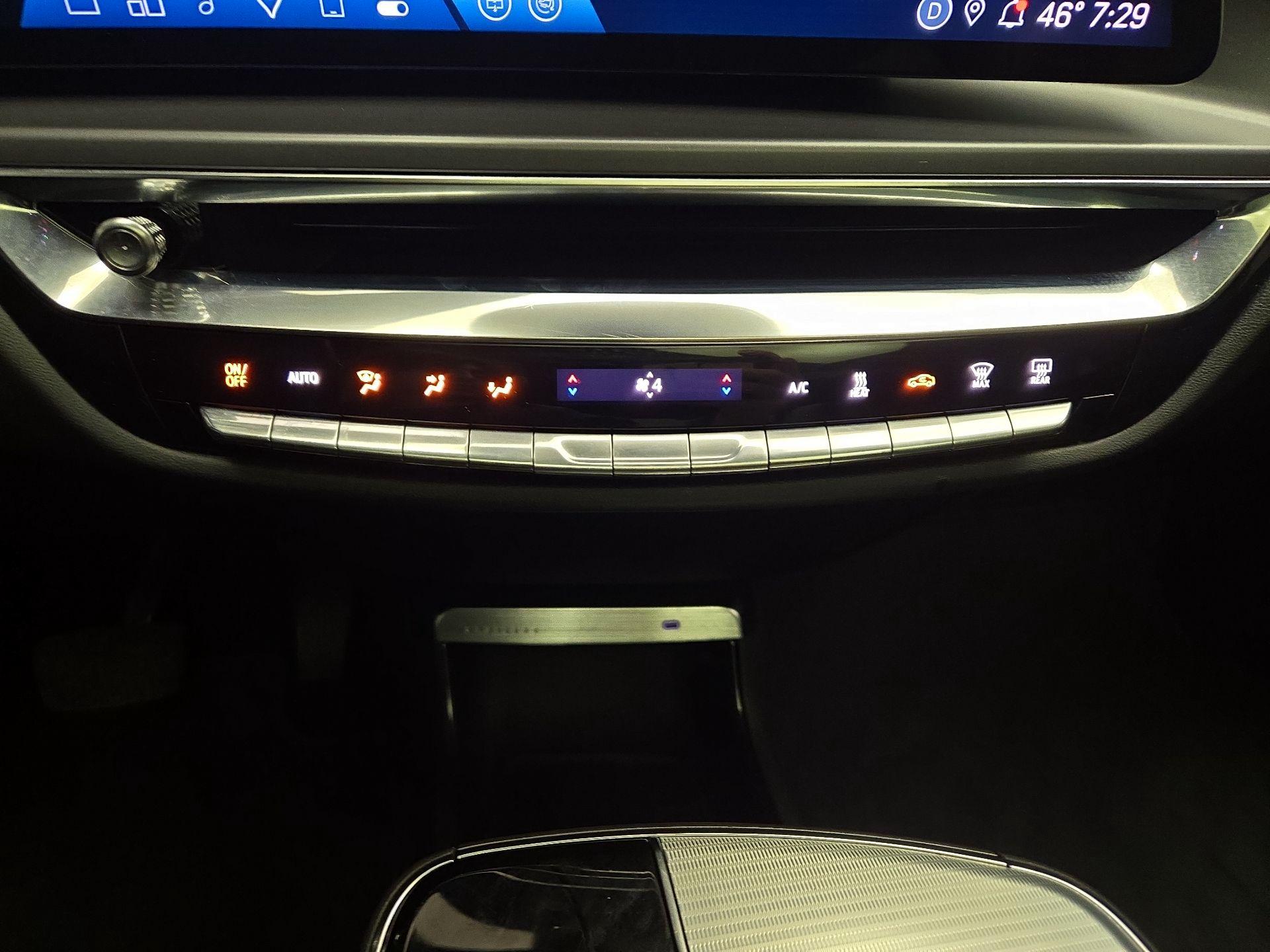 Thumbnail: 2024 Cadillac Lyriq - 16