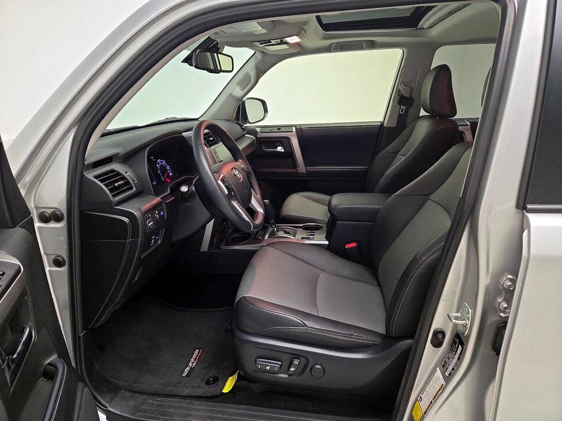 Thumbnail: 2022 Toyota 4Runner - 11