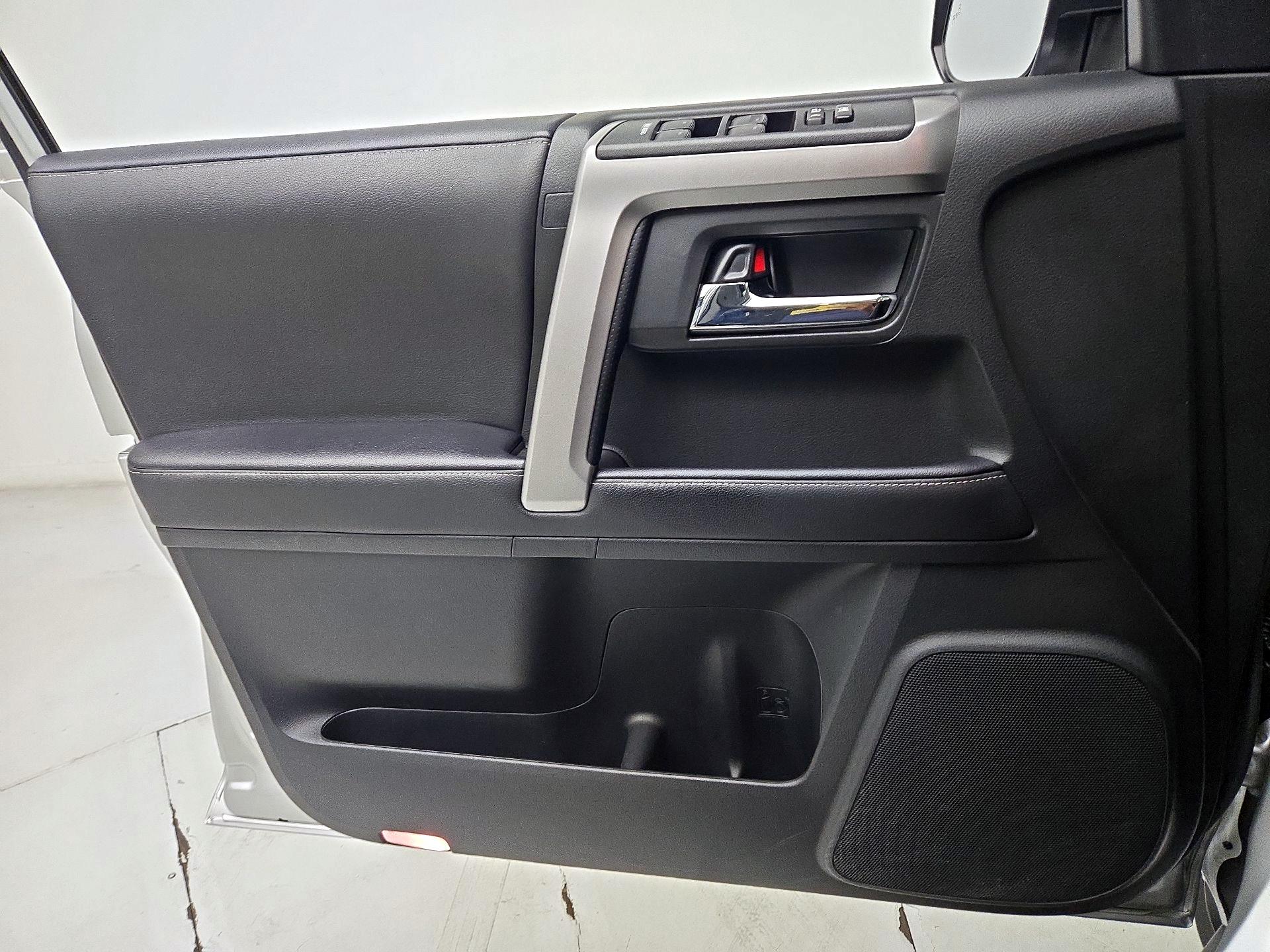 Thumbnail: 2022 Toyota 4Runner - 12