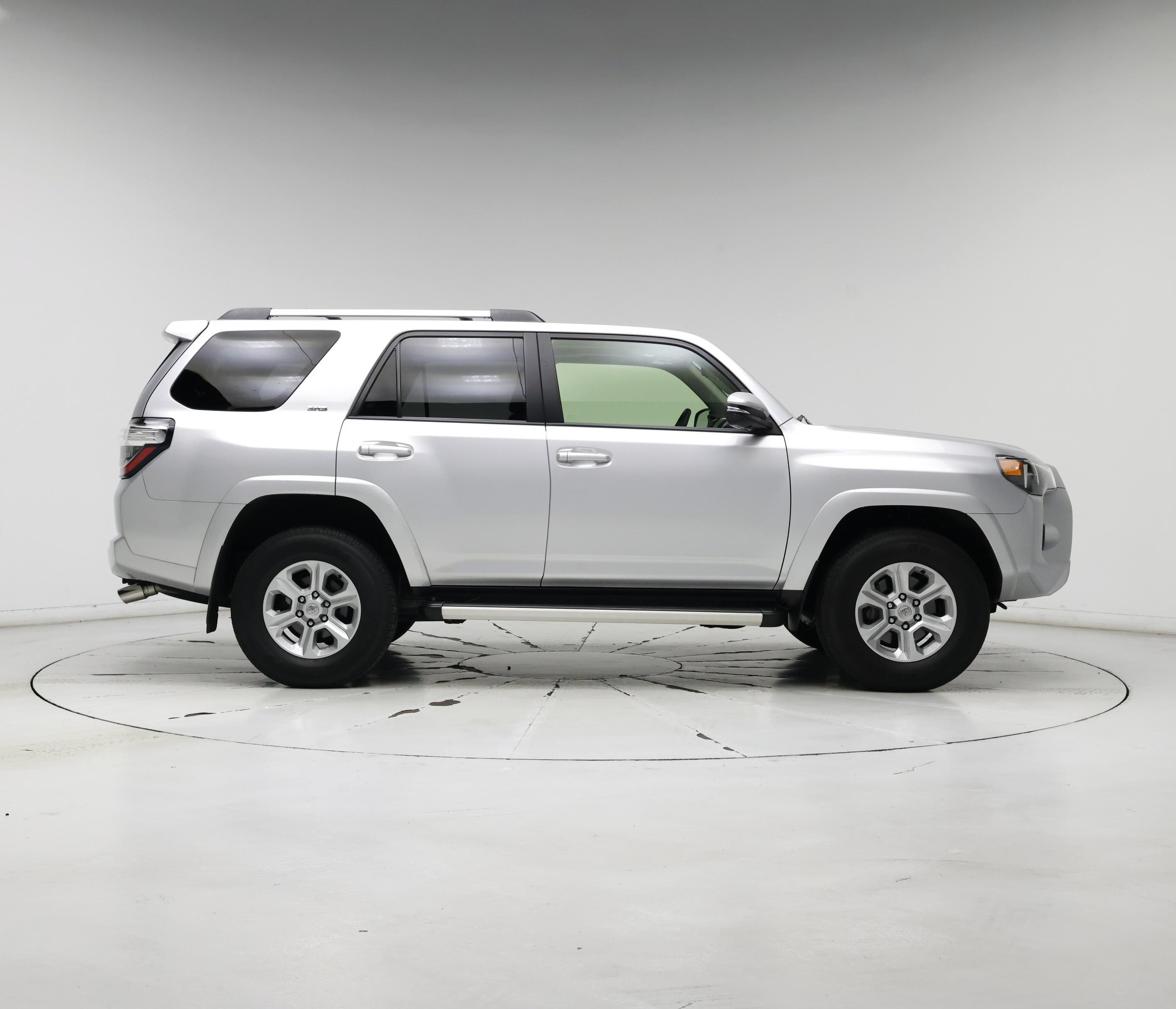 Thumbnail: 2022 Toyota 4Runner - 7