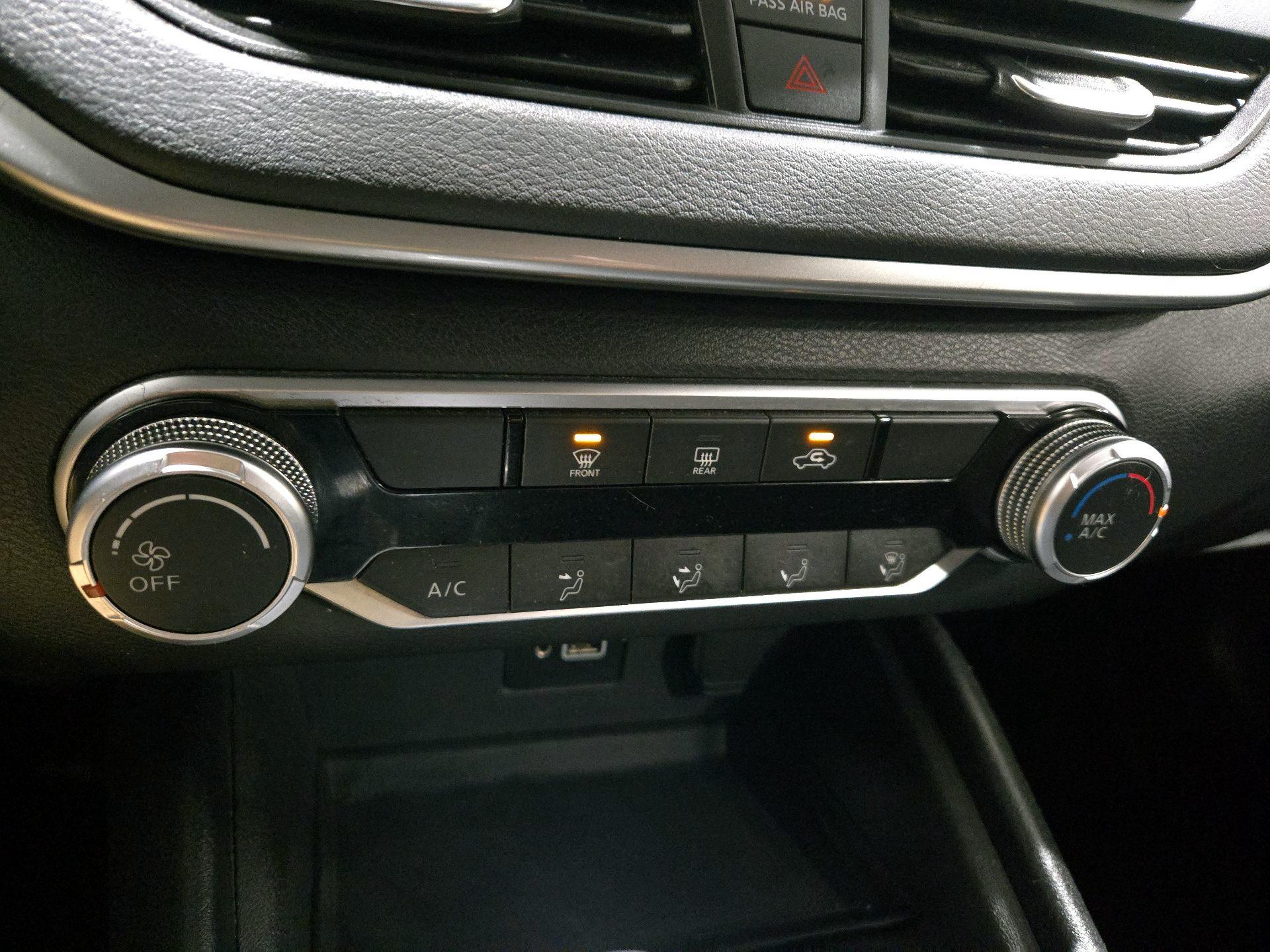 Thumbnail: 2023 Nissan Altima - 15