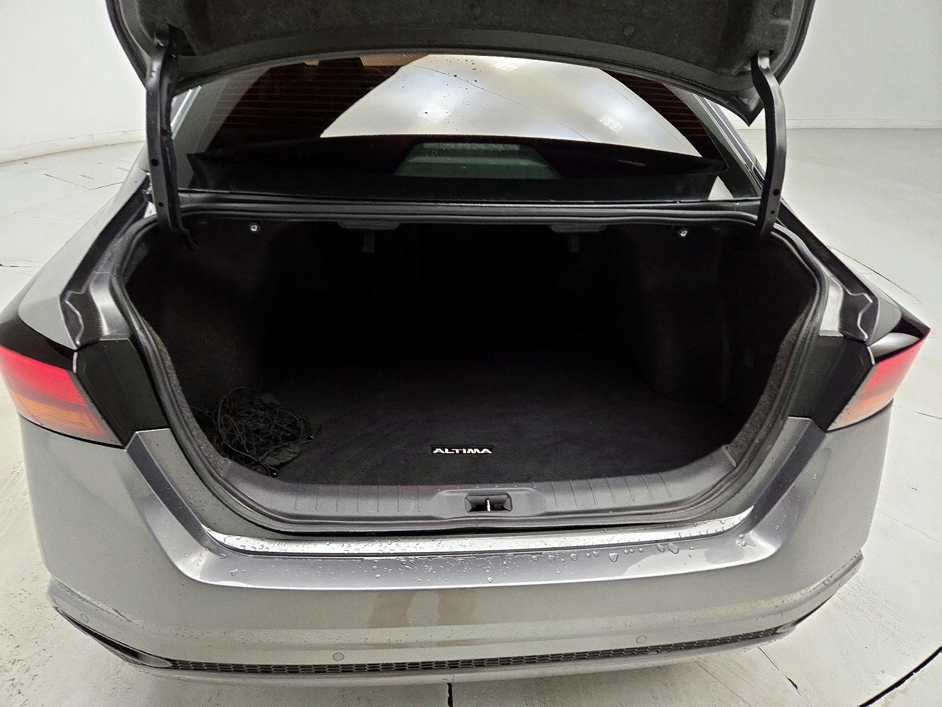 Thumbnail: 2023 Nissan Altima - 19