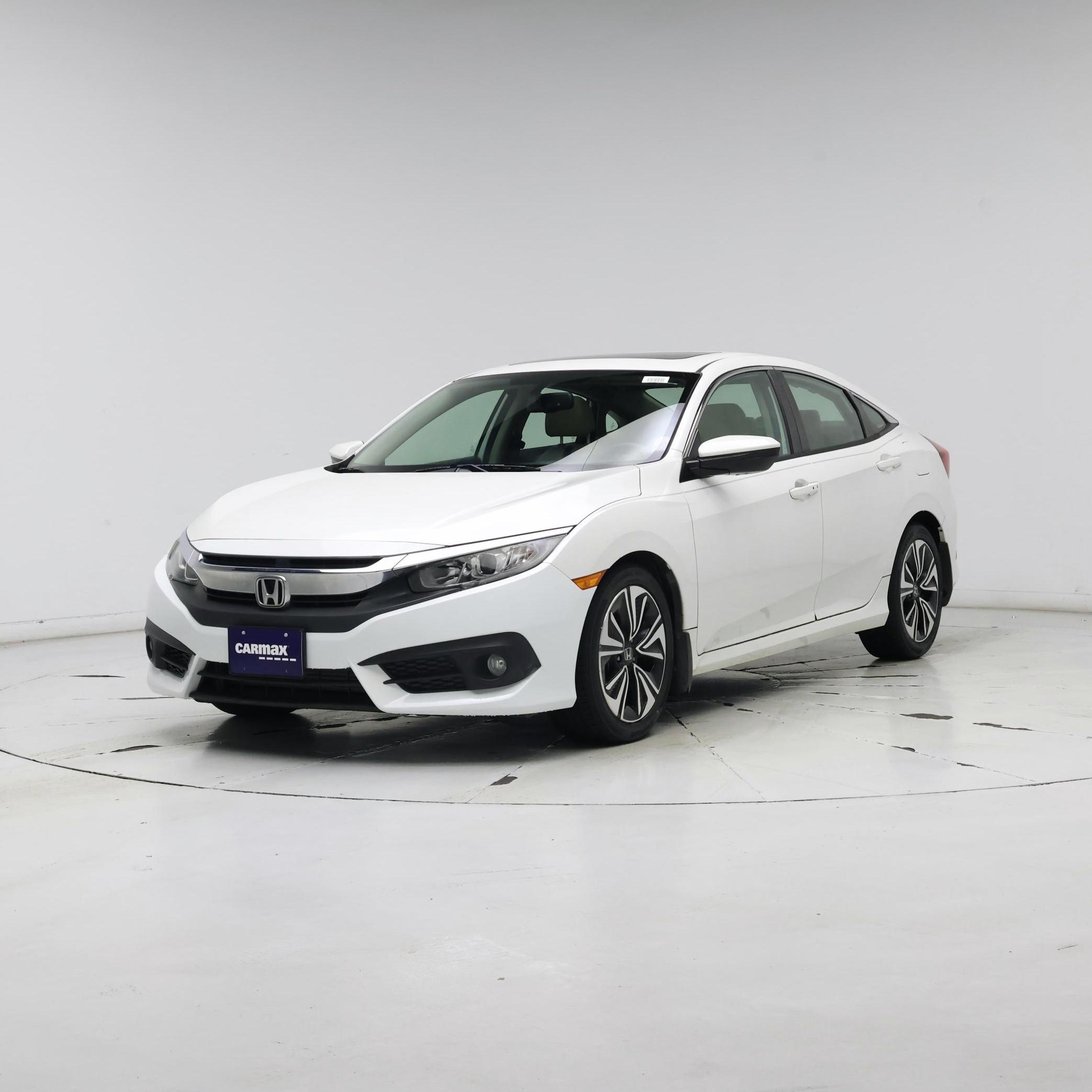 Thumbnail: 2016 Honda Civic - 4