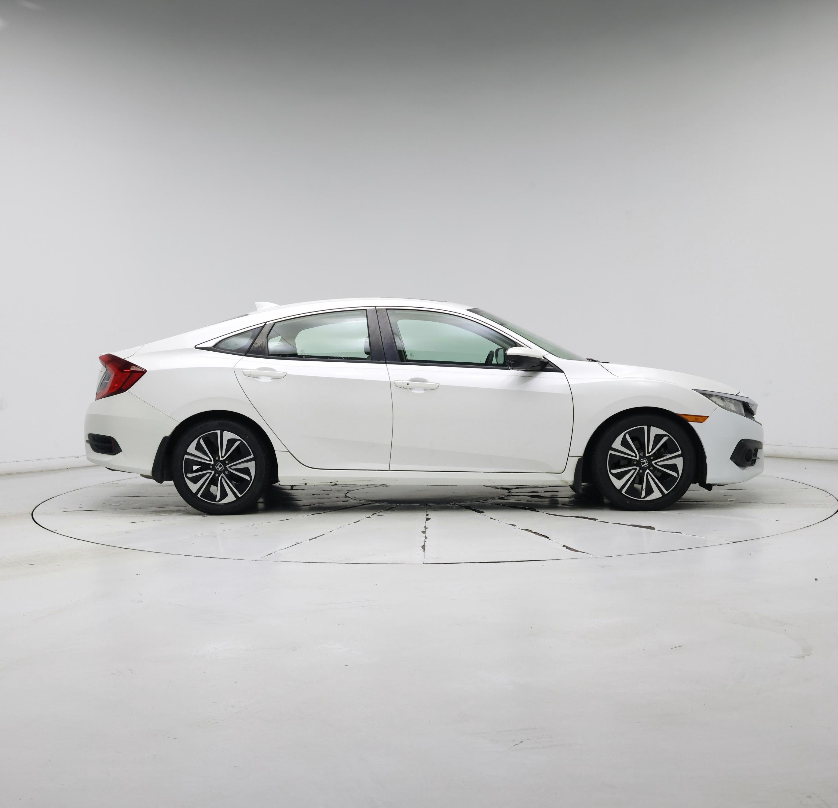 Thumbnail: 2016 Honda Civic - 7