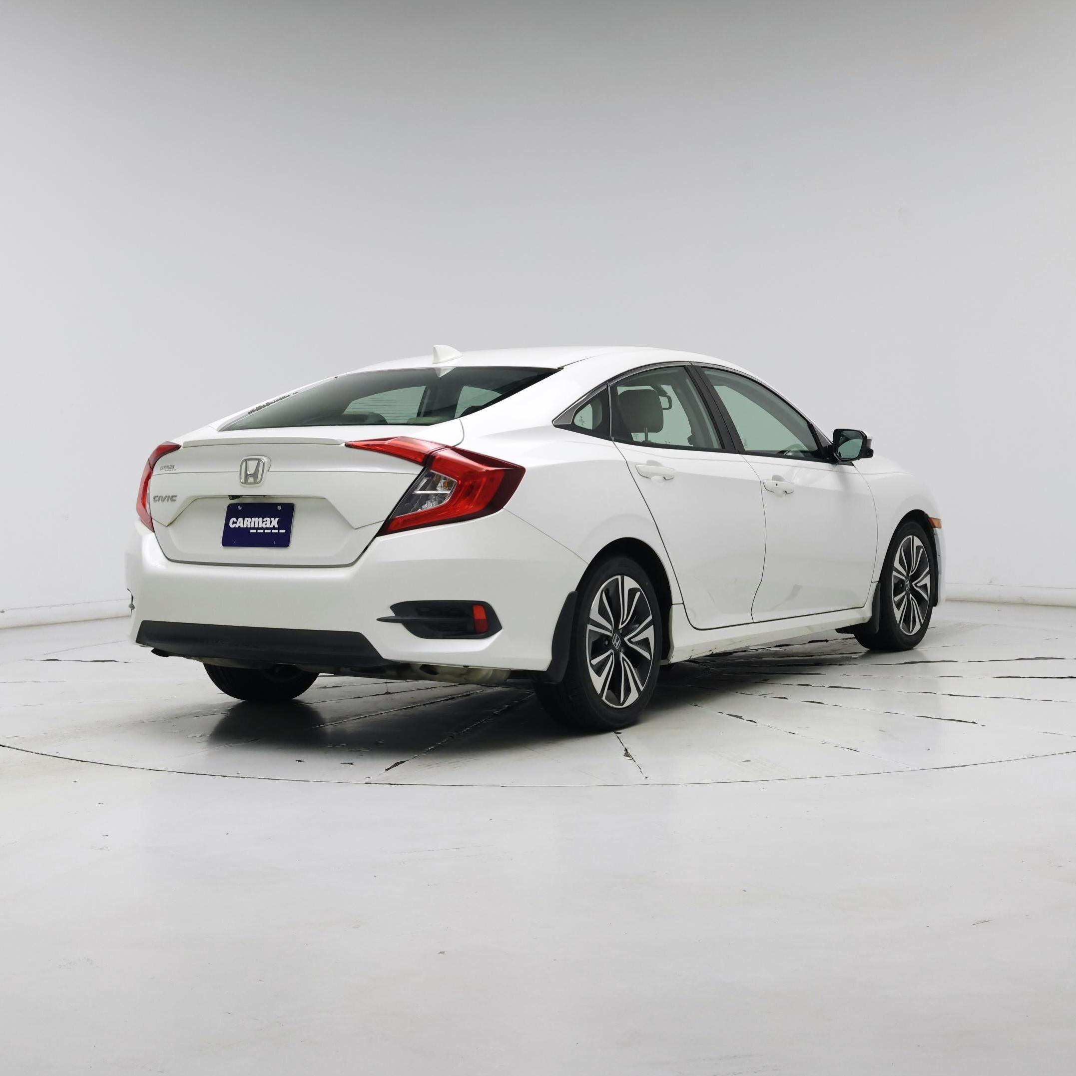 Thumbnail: 2016 Honda Civic - 8