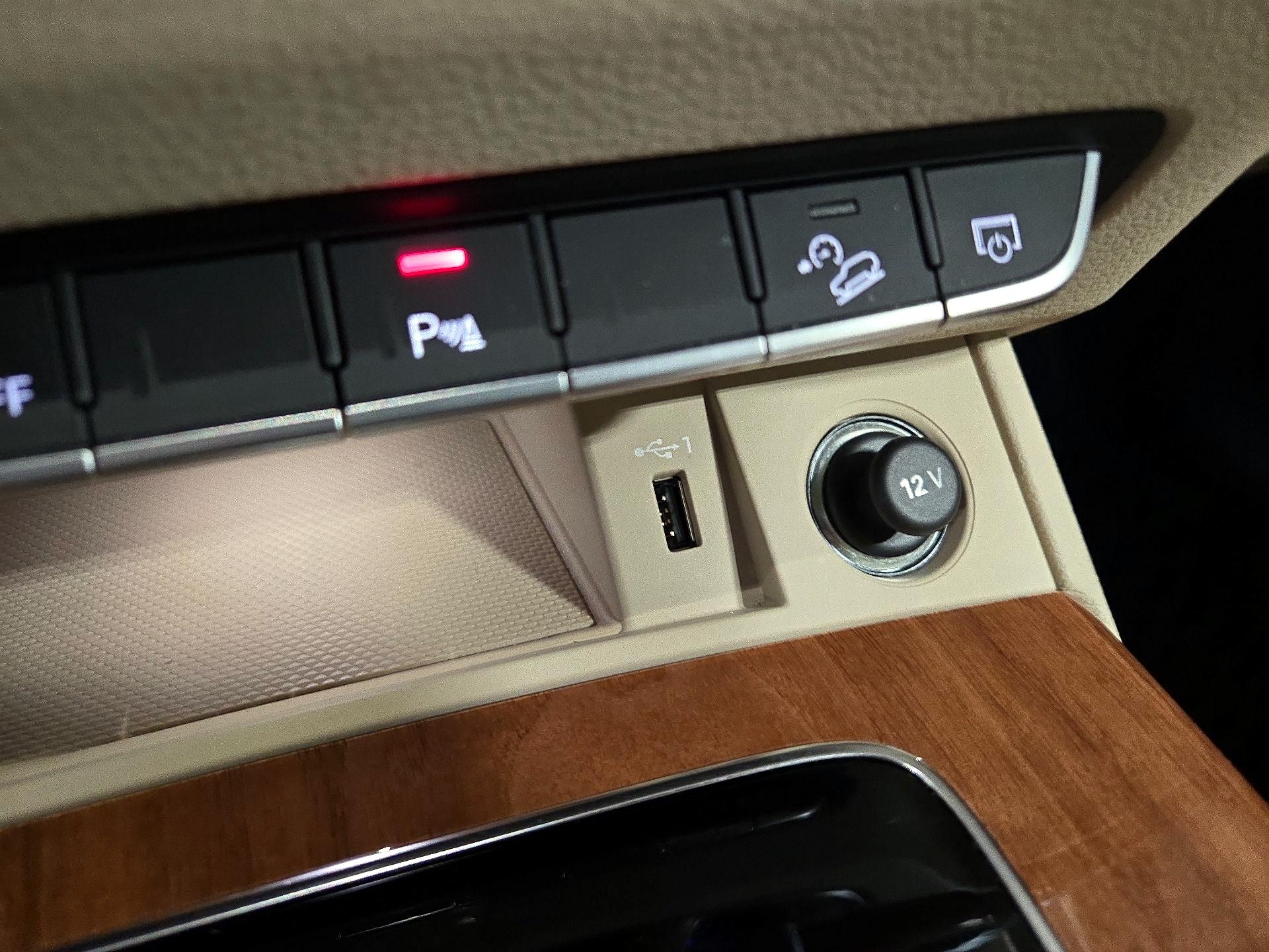 Thumbnail: 2023 Audi Q5 - 18