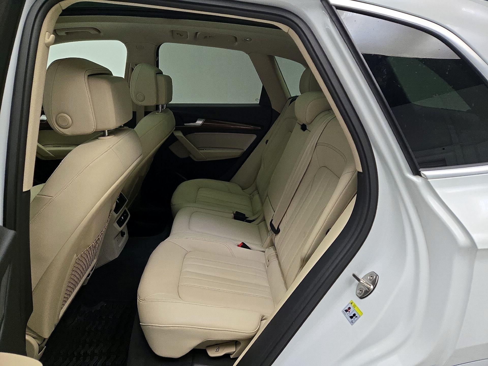 Thumbnail: 2023 Audi Q5 - 20