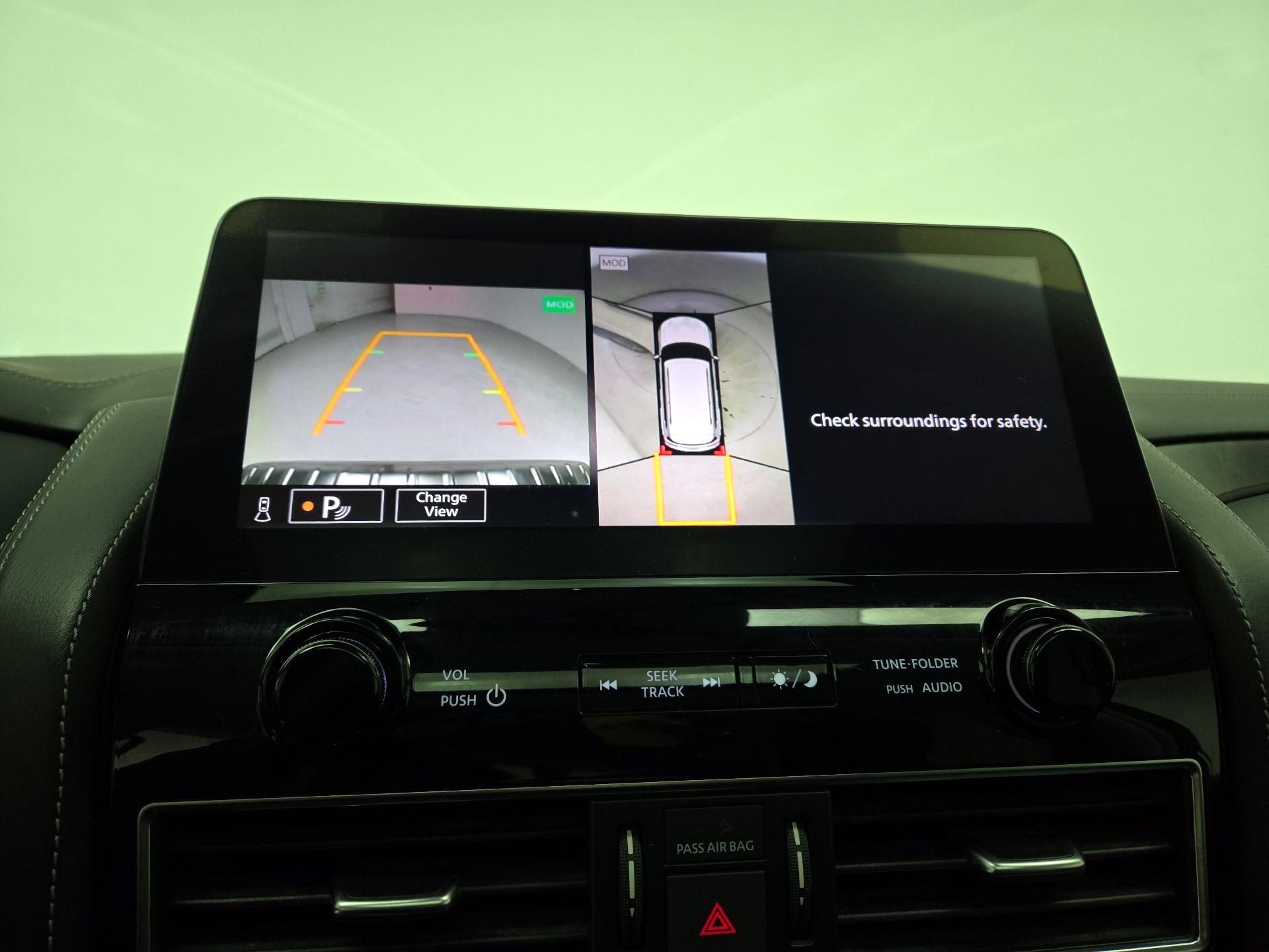 Thumbnail: 2024 INFINITI QX80 - 15