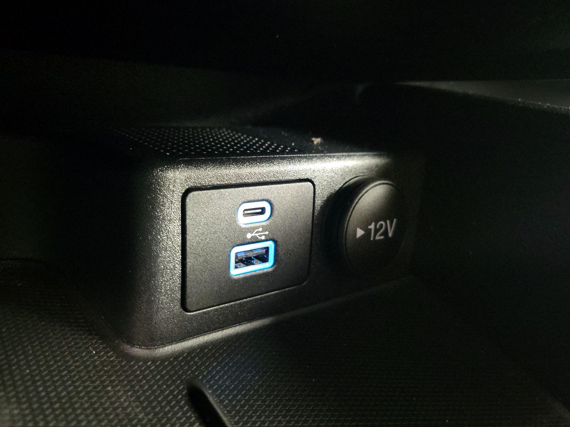 Thumbnail: 2022 Ford Escape - 18