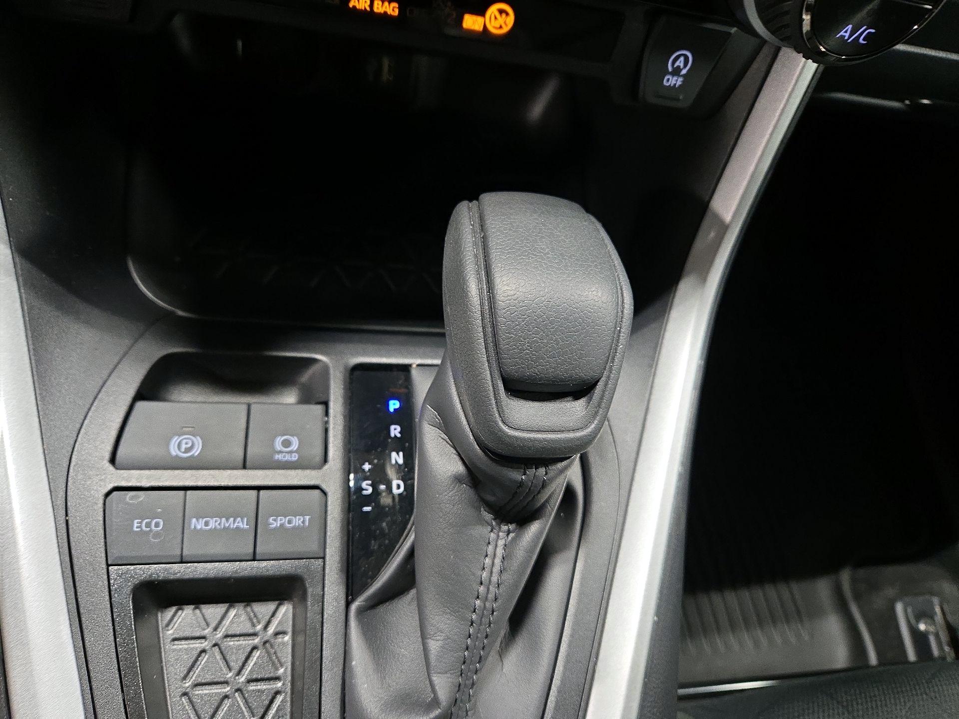 Thumbnail: 2025 Toyota RAV4 - 17