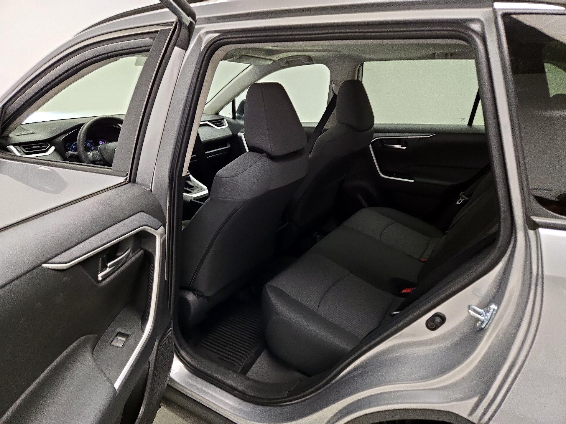 Thumbnail: 2025 Toyota RAV4 - 20