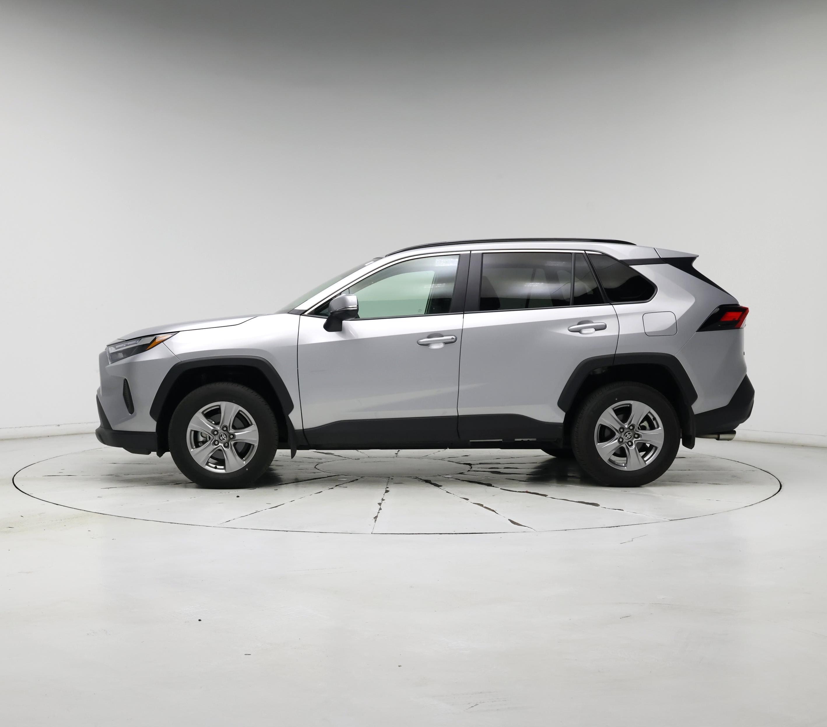 Thumbnail: 2025 Toyota RAV4 - 3