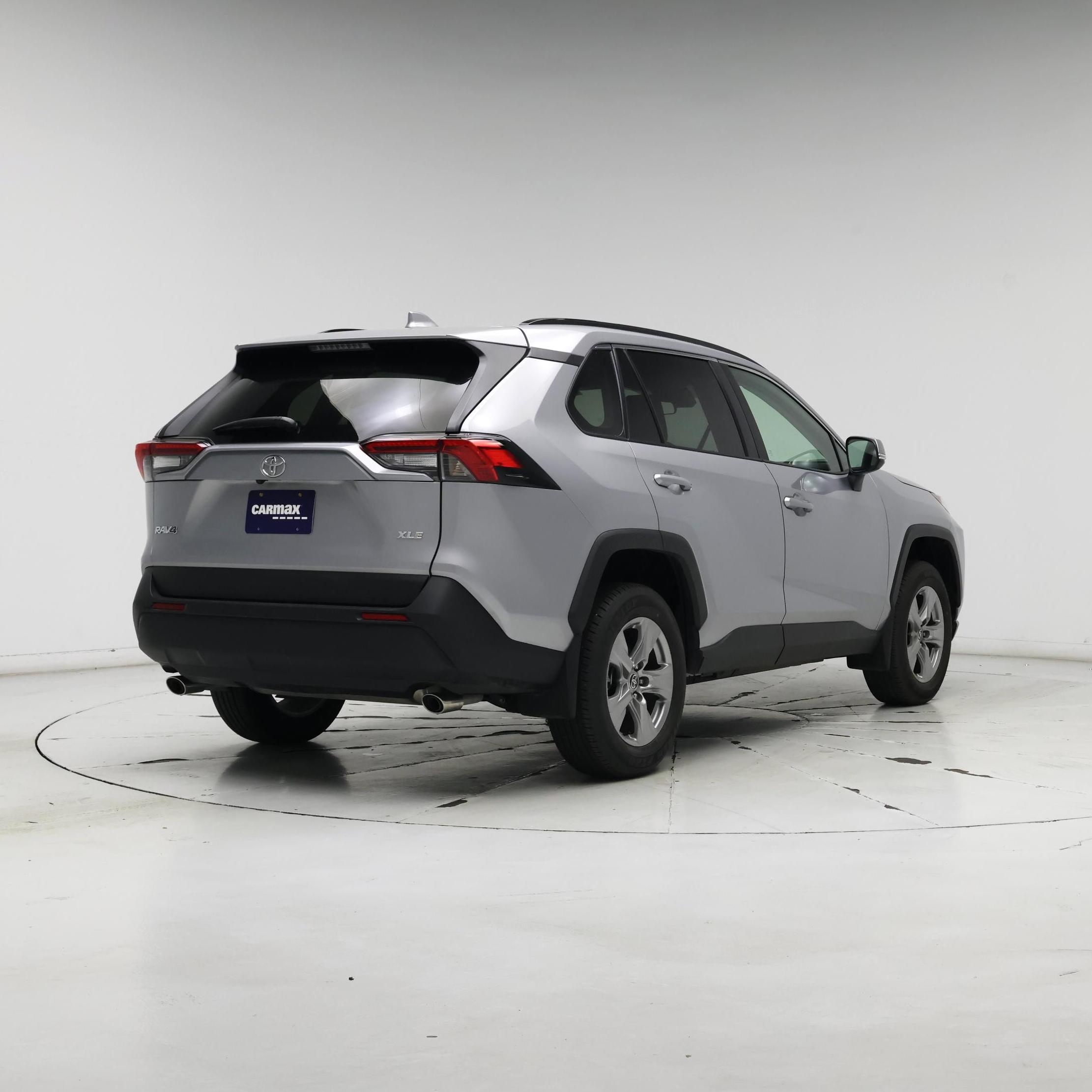 Thumbnail: 2025 Toyota RAV4 - 8