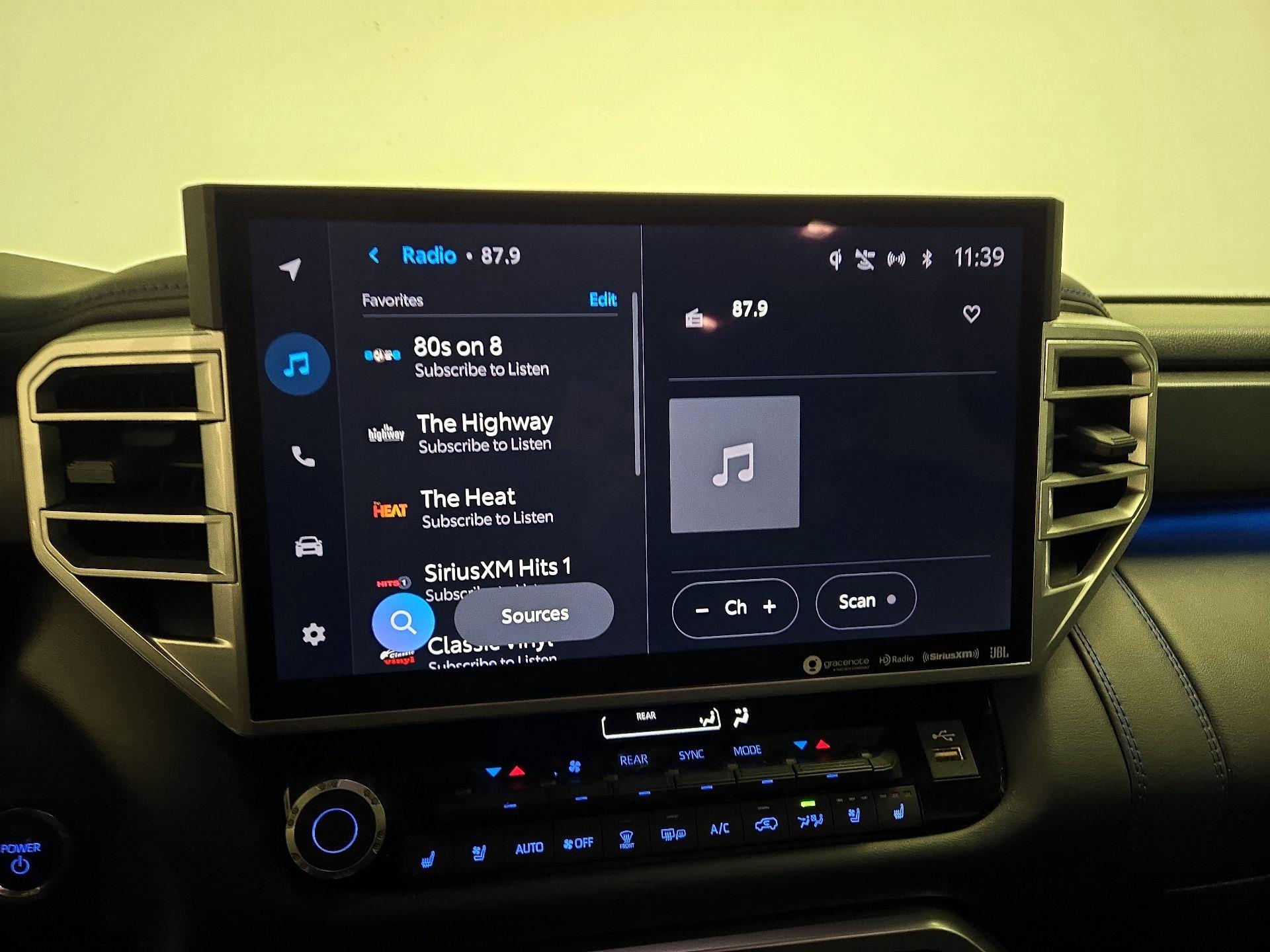 Thumbnail: 2023 Toyota Sequoia - 15
