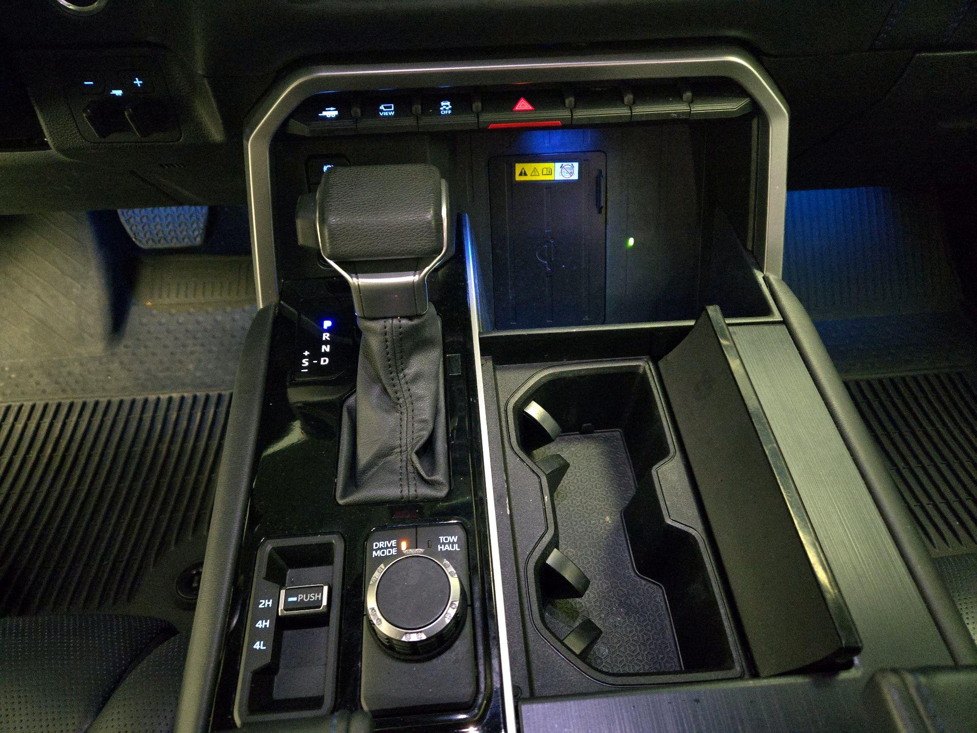 Thumbnail: 2023 Toyota Sequoia - 17