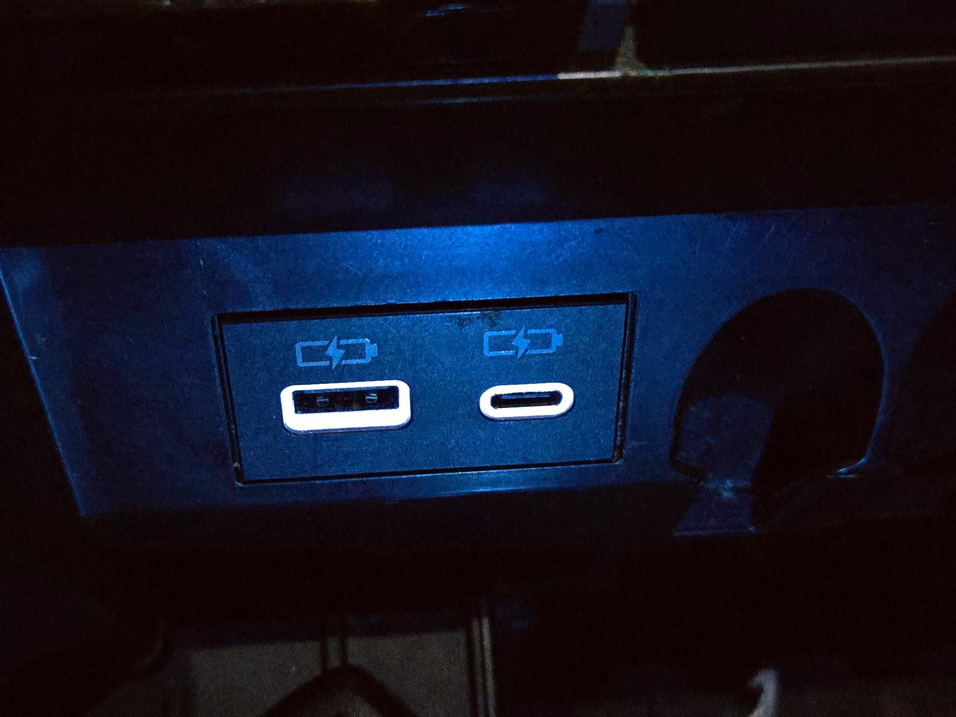 Thumbnail: 2023 Toyota Sequoia - 18