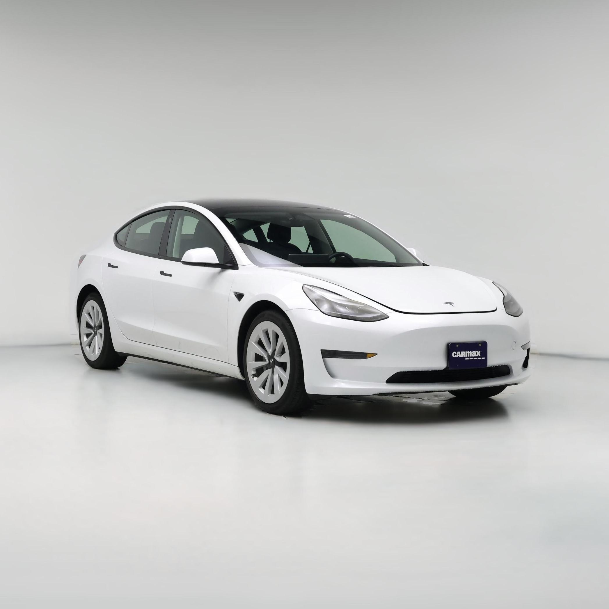 Thumbnail: 2023 Tesla Model 3 - 1