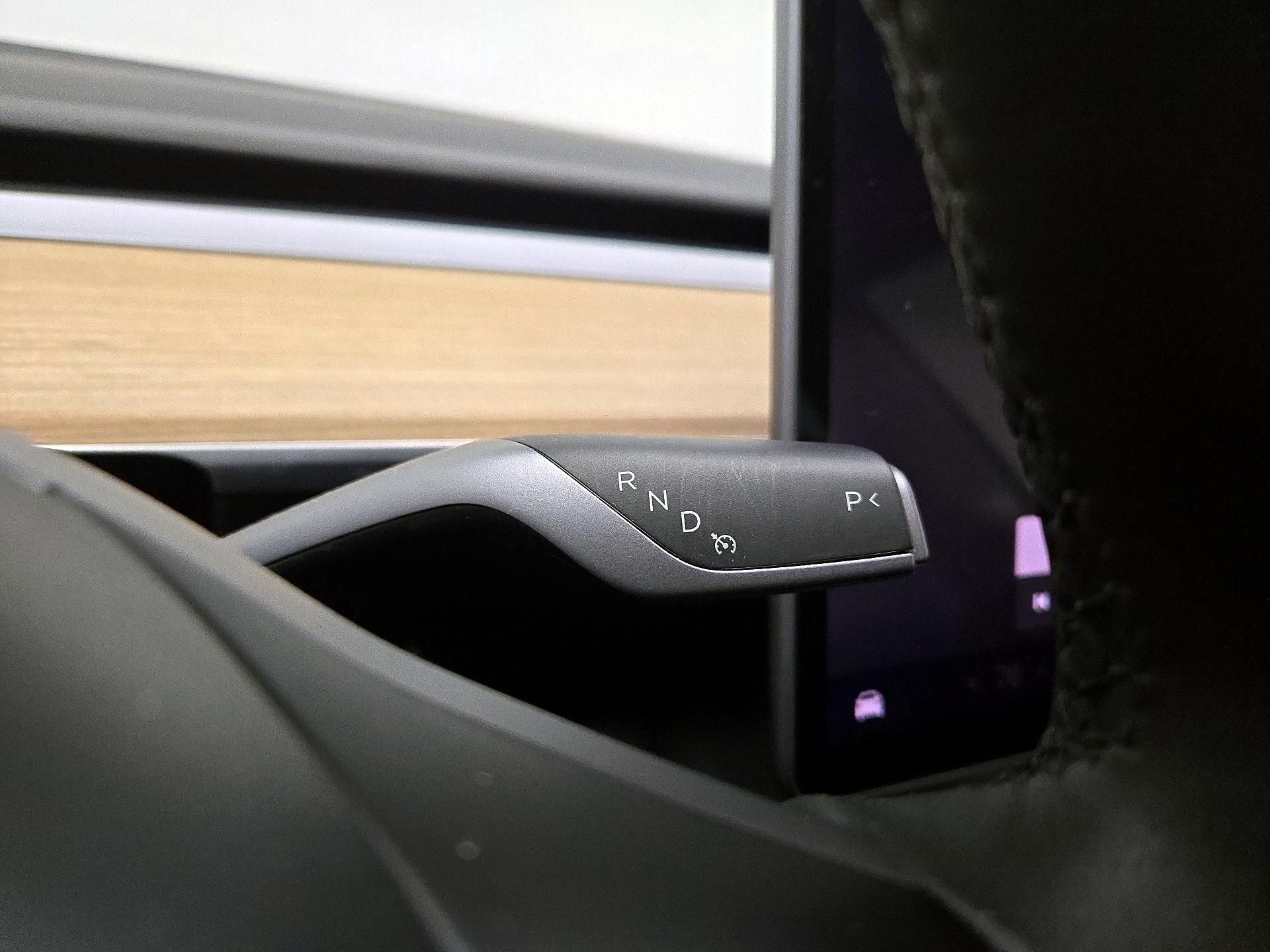 Thumbnail: 2023 Tesla Model 3 - 17