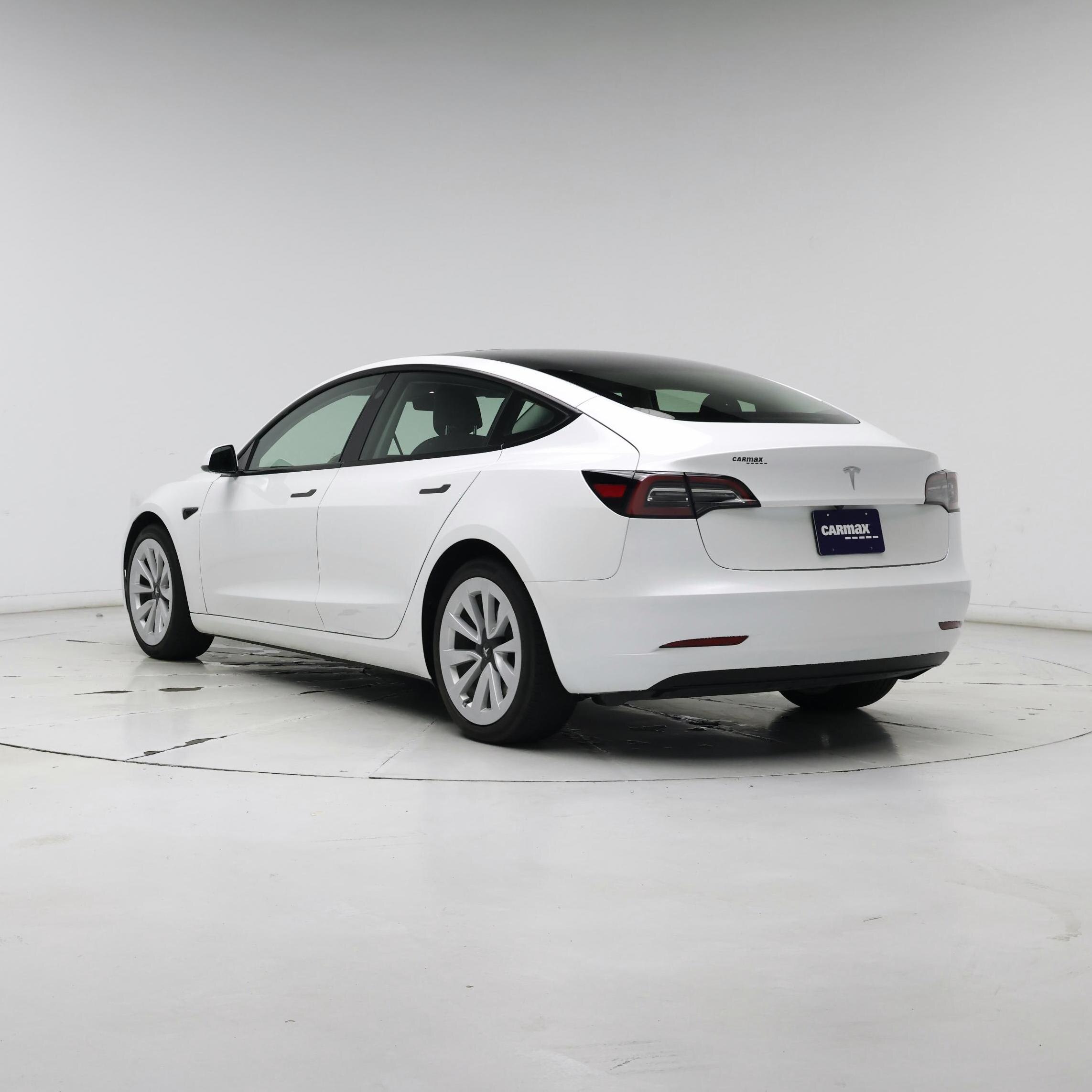 Thumbnail: 2023 Tesla Model 3 - 2