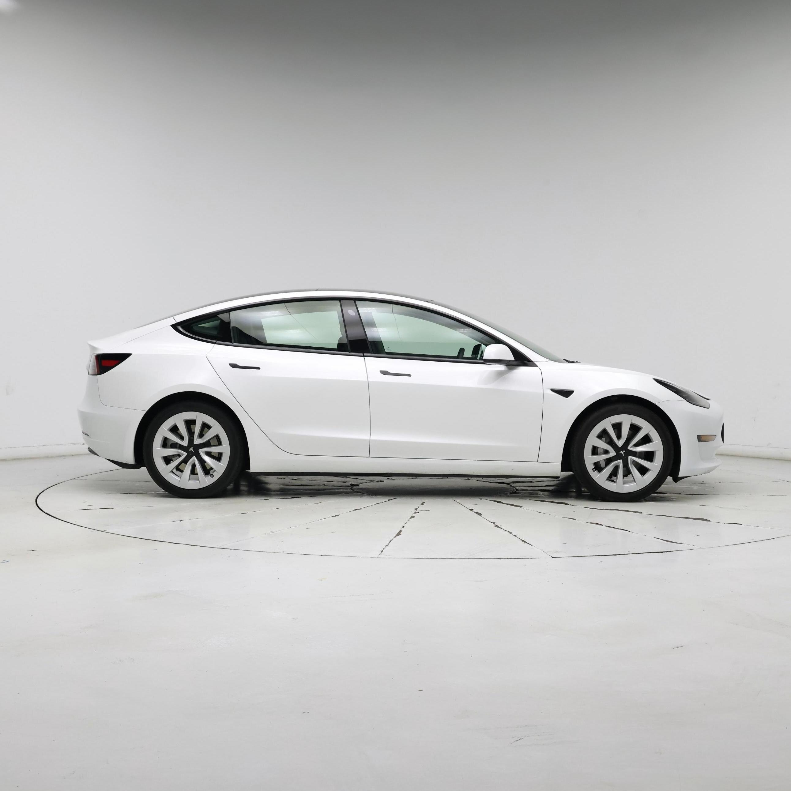 Thumbnail: 2023 Tesla Model 3 - 7