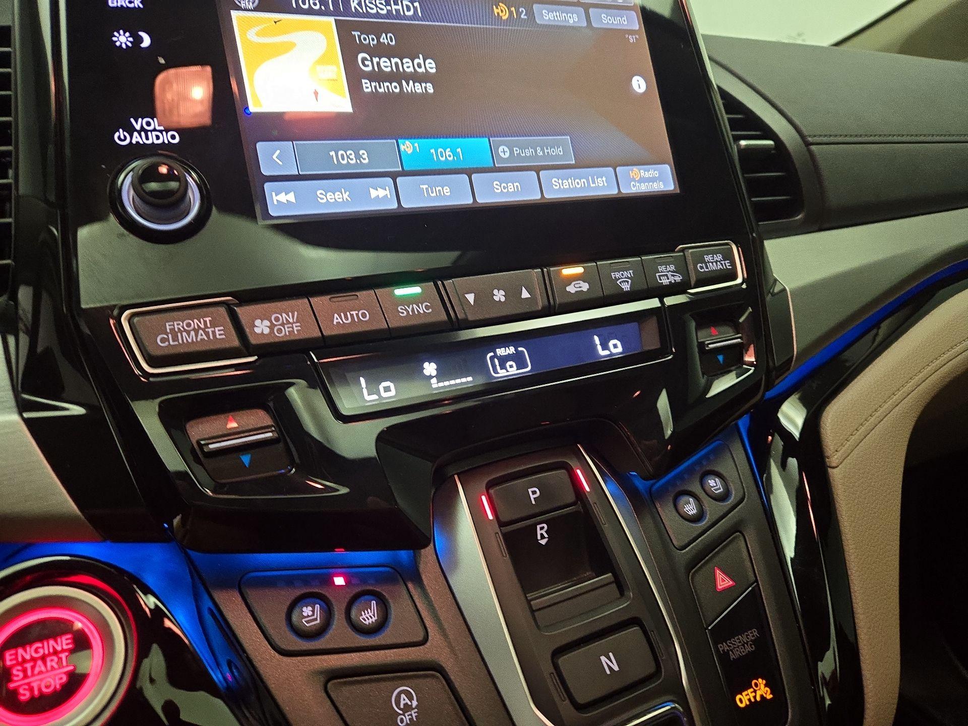 Thumbnail: 2019 Honda Odyssey - 17