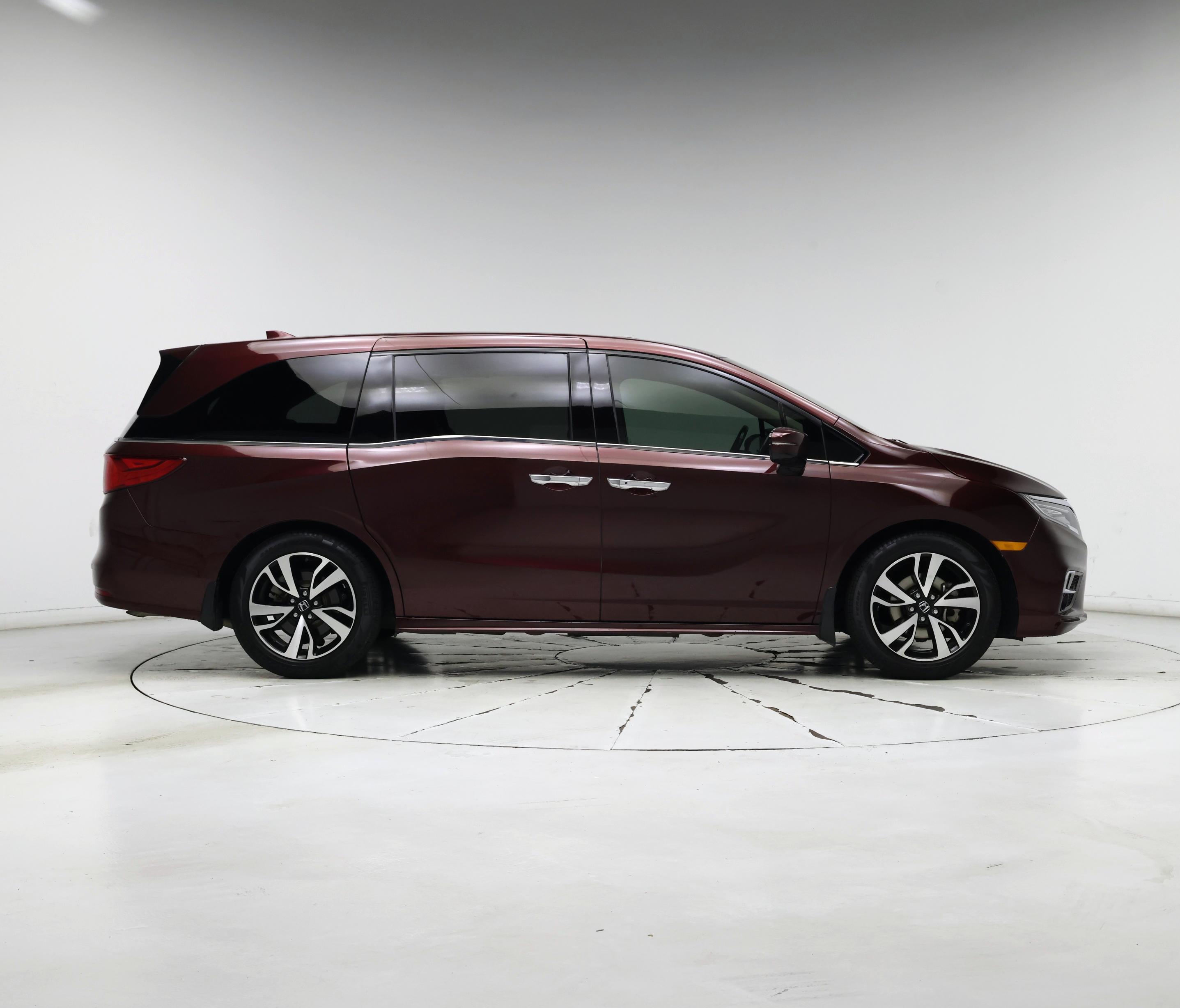 Thumbnail: 2019 Honda Odyssey - 7