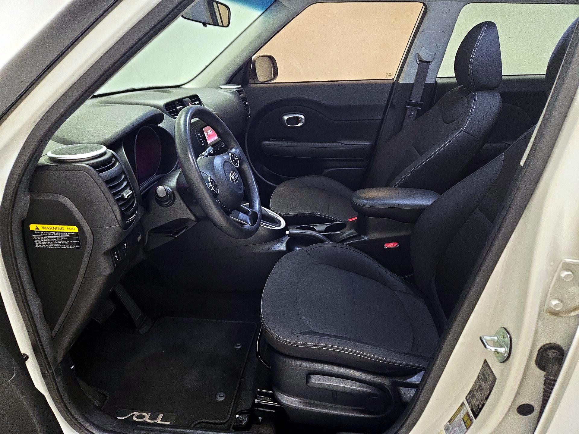 Thumbnail: 2015 Kia Soul - 11