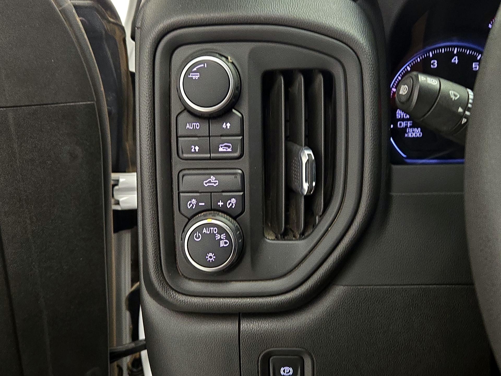 Thumbnail: 2023 Chevrolet Silverado 1500 - 13