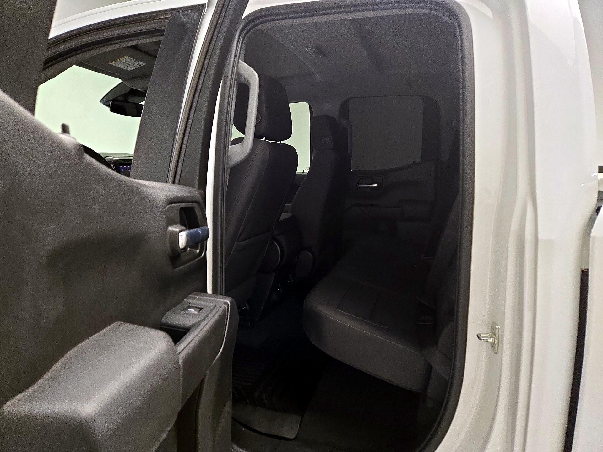 Thumbnail: 2023 Chevrolet Silverado 1500 - 19