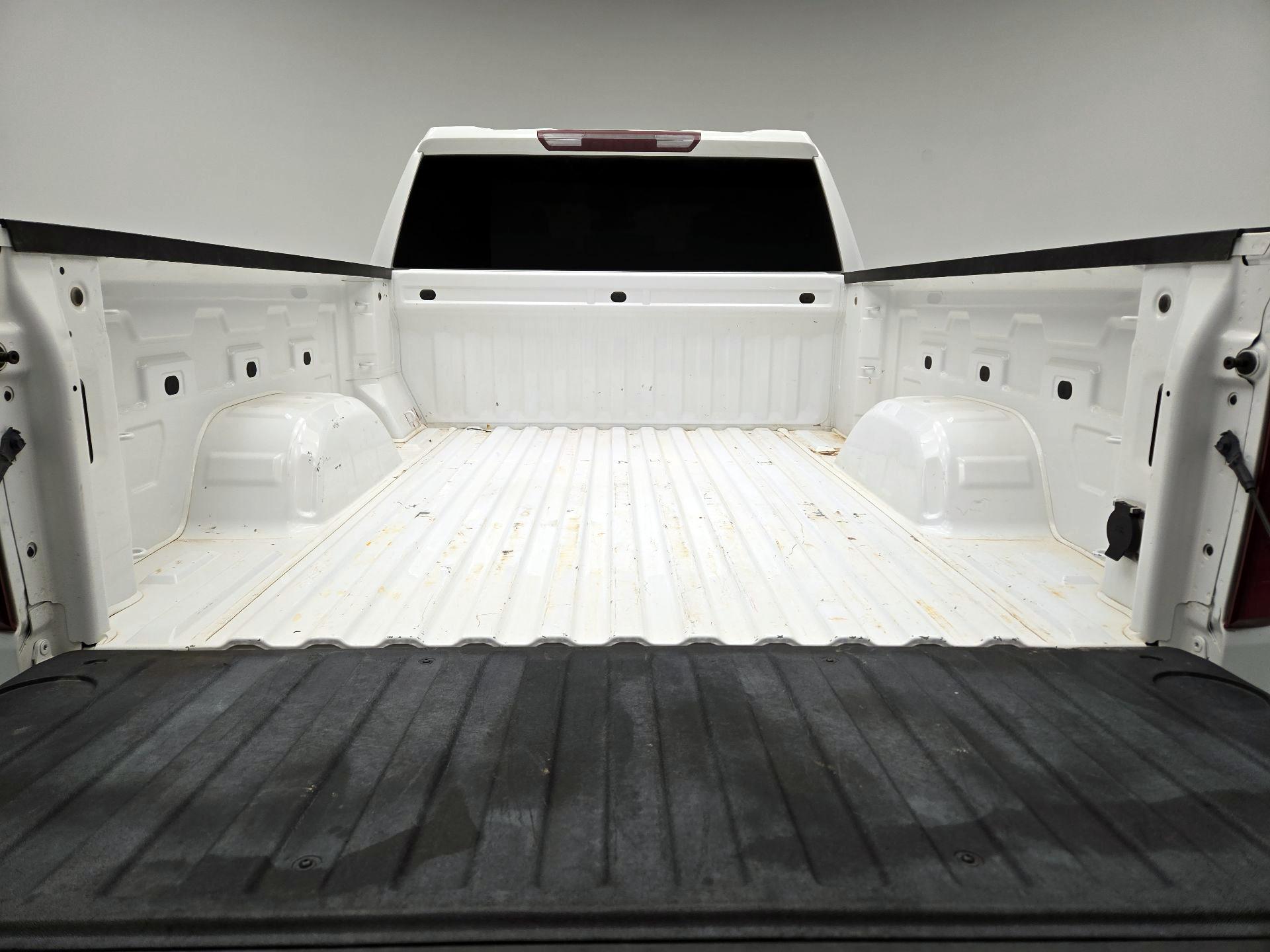 Thumbnail: 2023 Chevrolet Silverado 1500 - 20