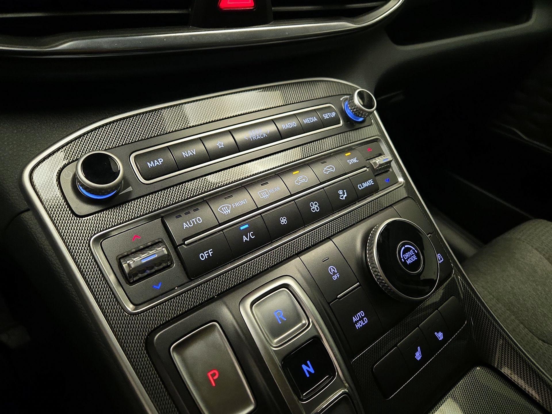 Thumbnail: 2023 Hyundai Santa Fe - 17